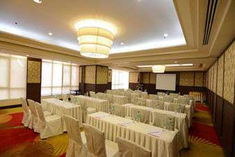 Ramada by Wyndham Manila Central