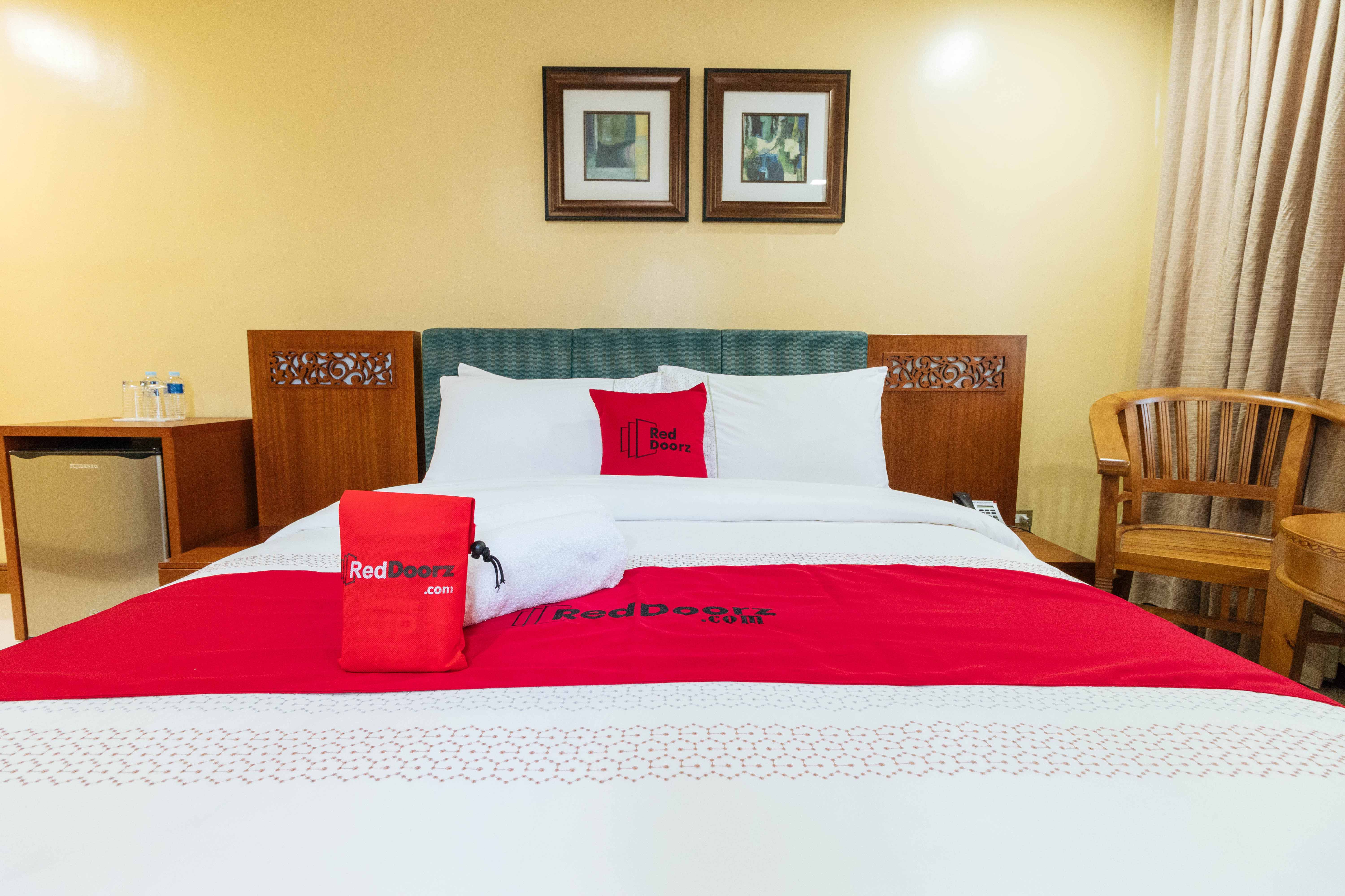 RedDoorz Plus near Vito Cruz Manila