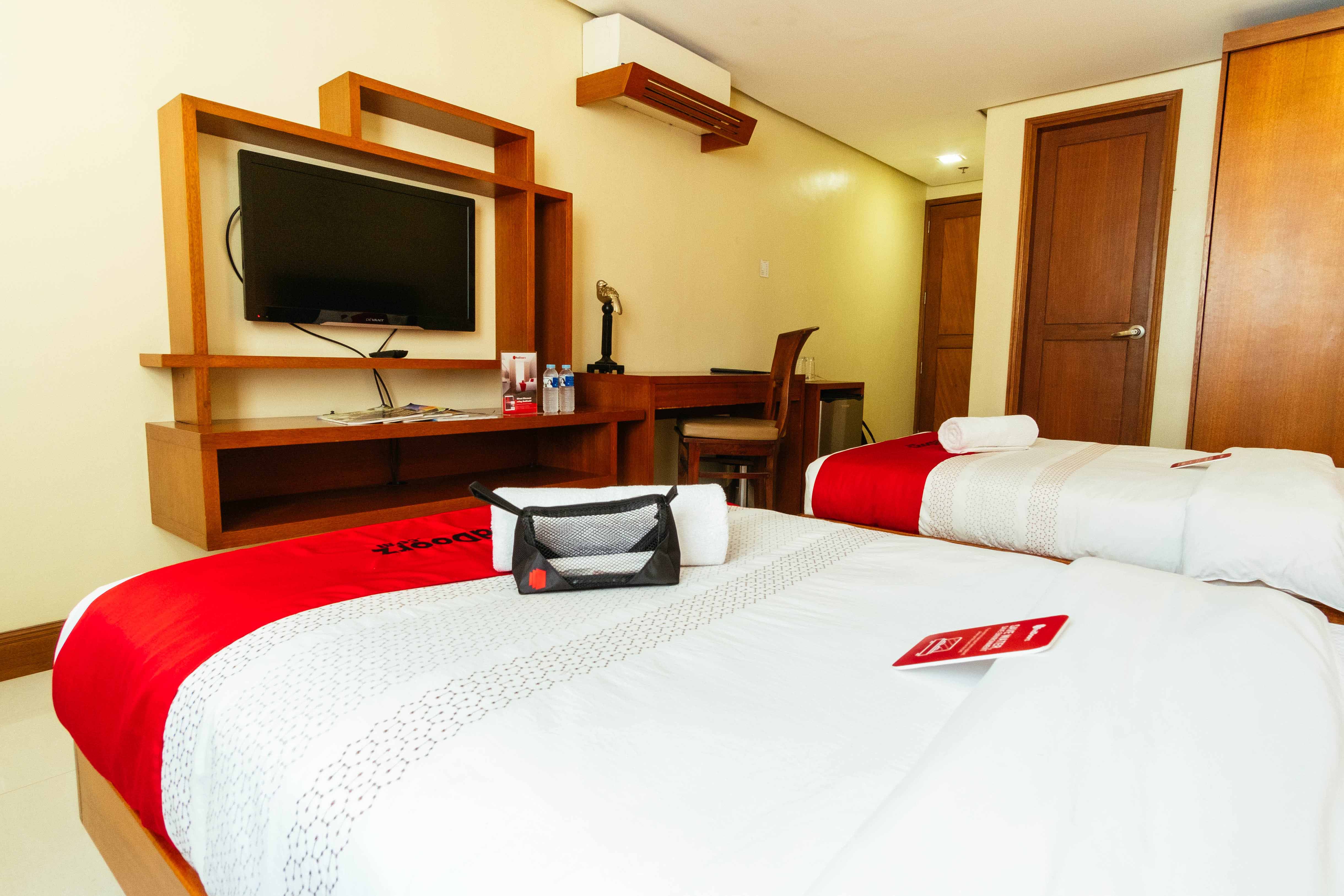 RedDoorz Plus near Vito Cruz Manila