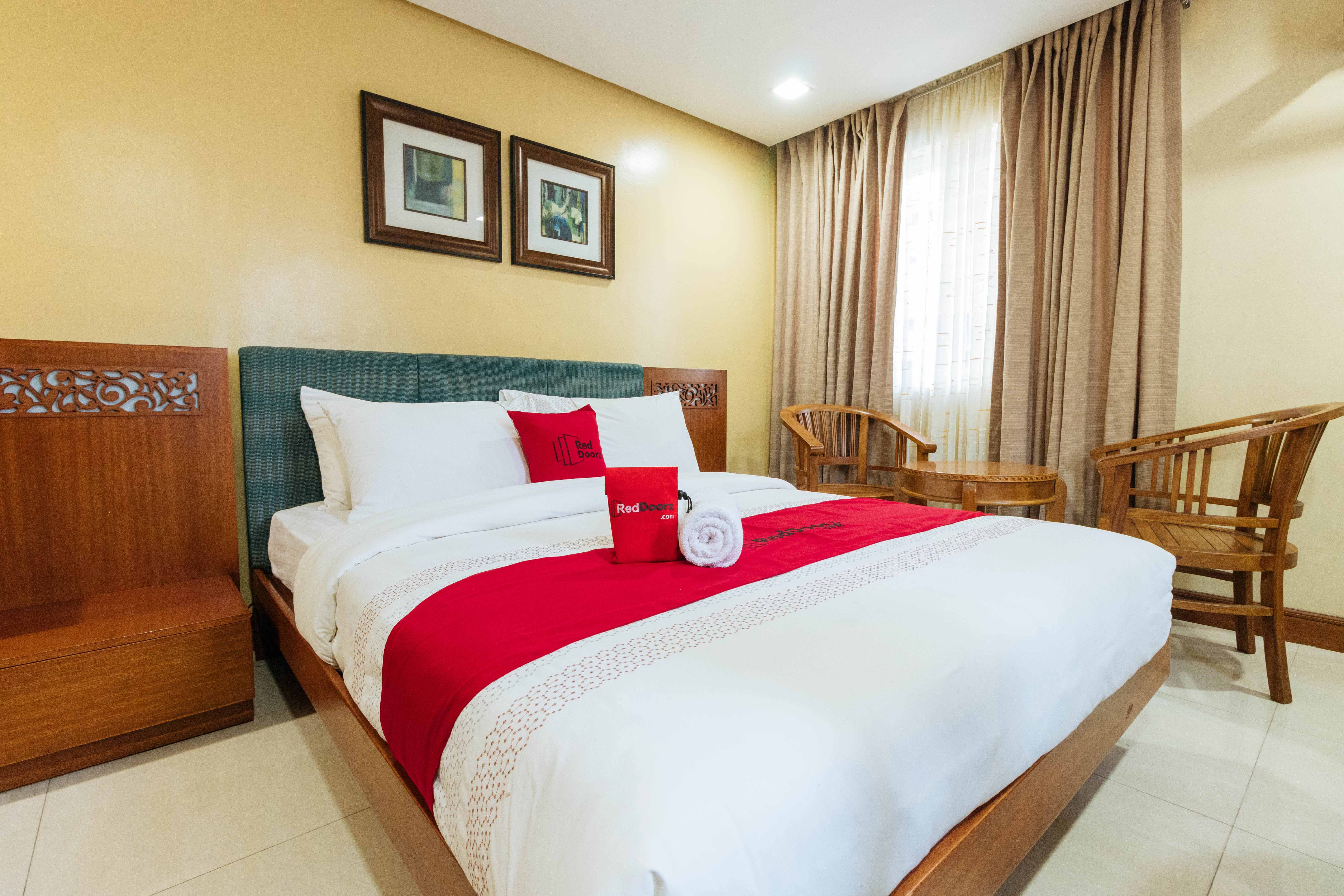 RedDoorz Plus near Vito Cruz Manila