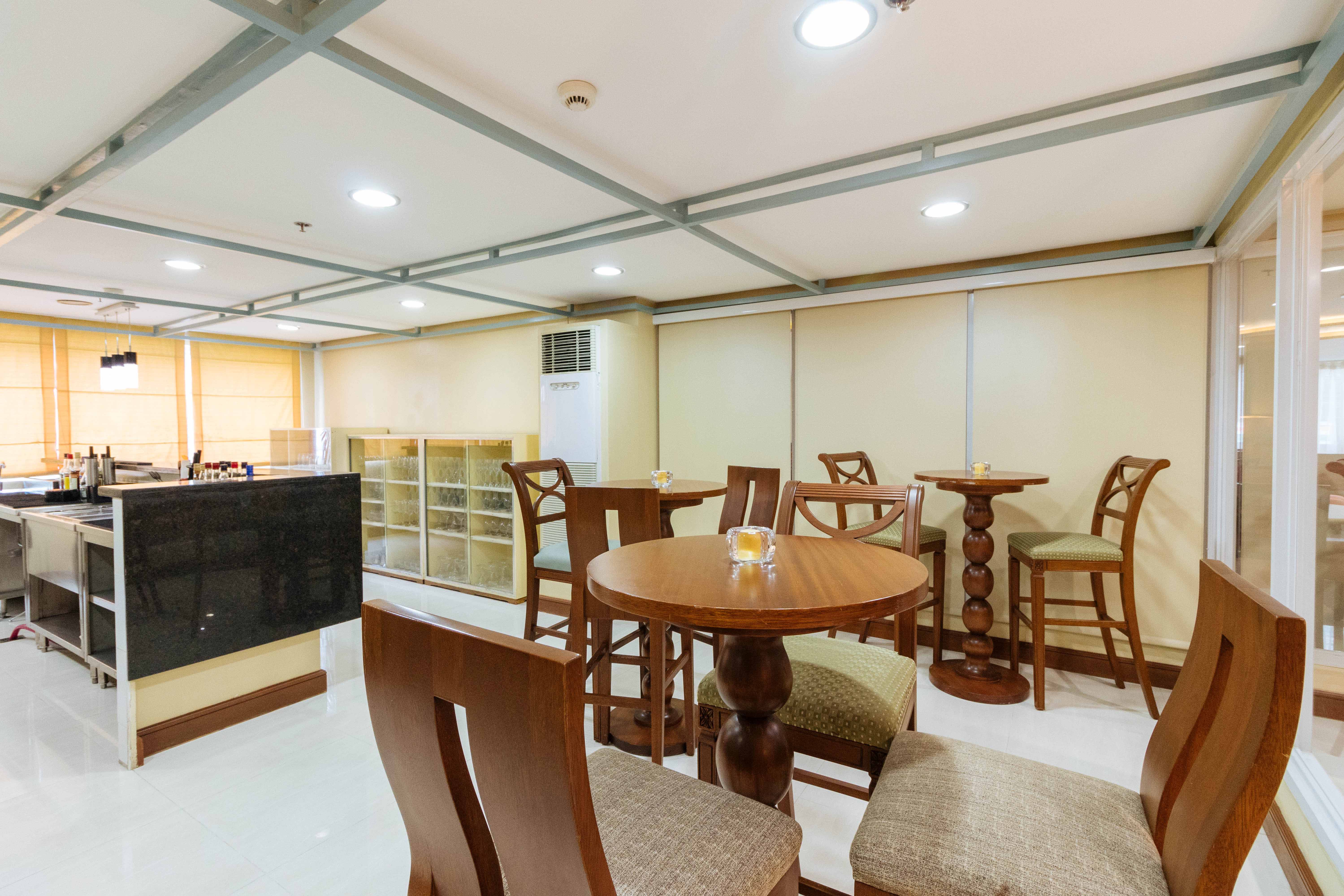 RedDoorz Plus near Vito Cruz Manila