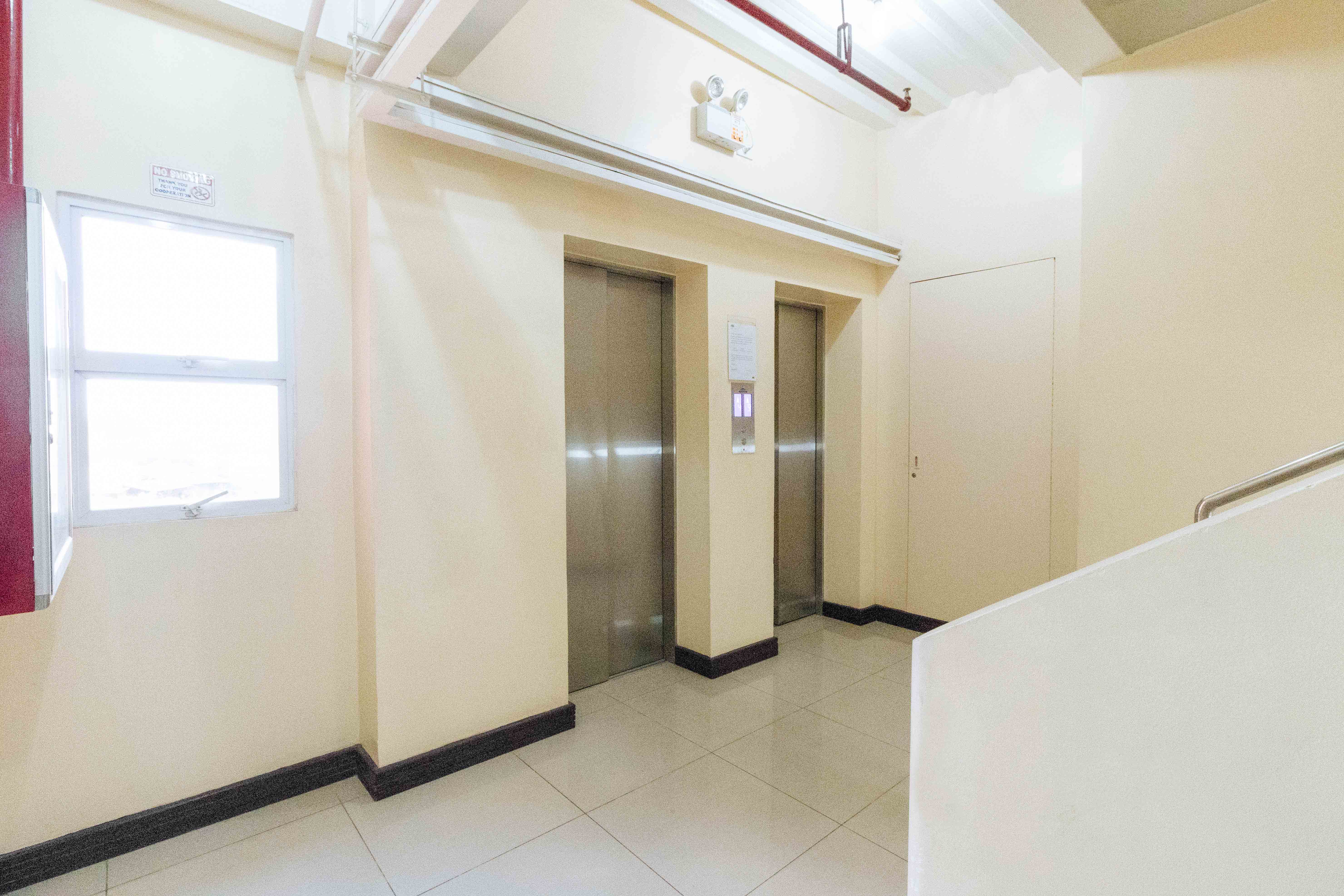 RedDoorz Plus @ RSG SS Residens Vito Cruz