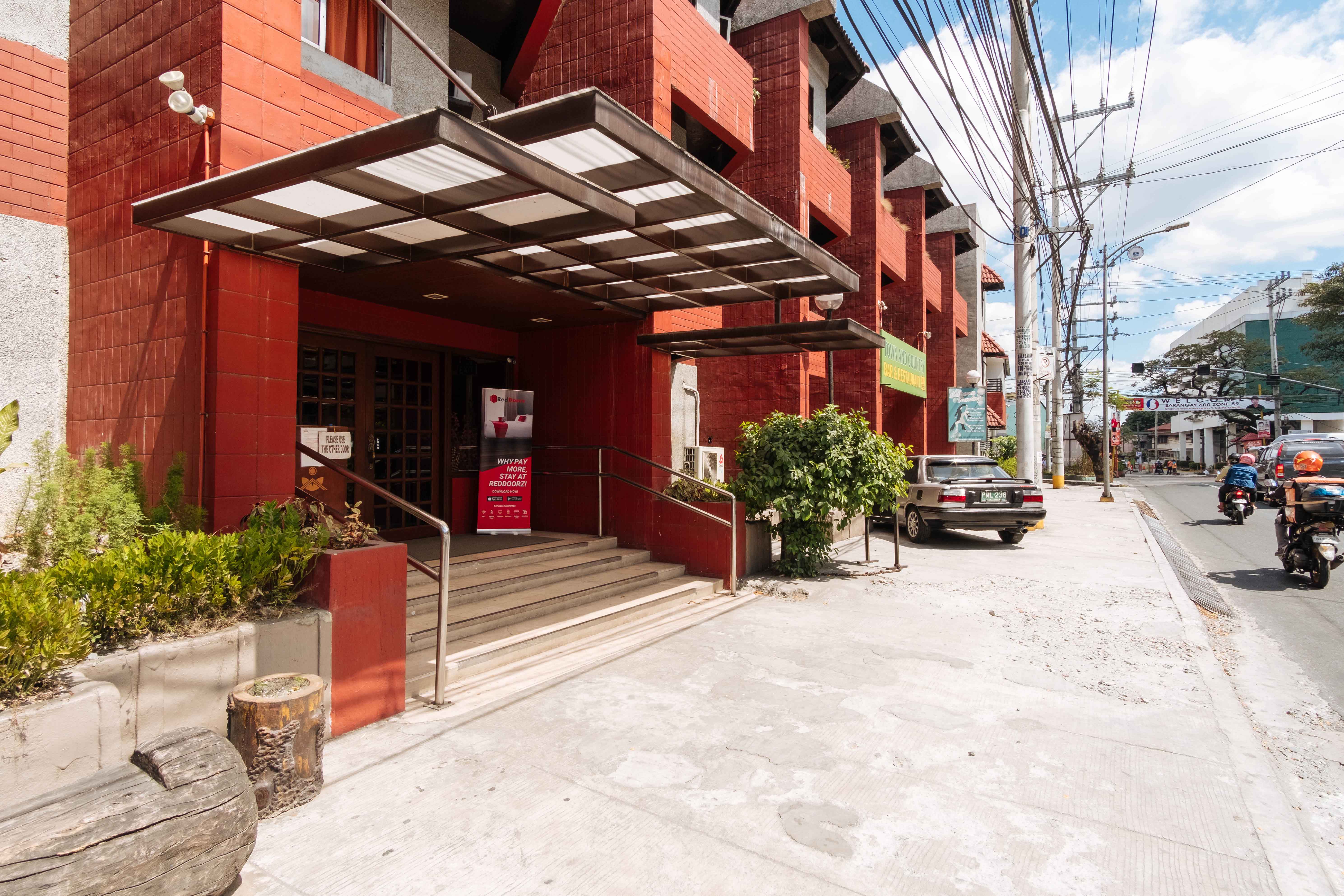 RedDoorz Plus @ V Mapa Extension Santa Mesa