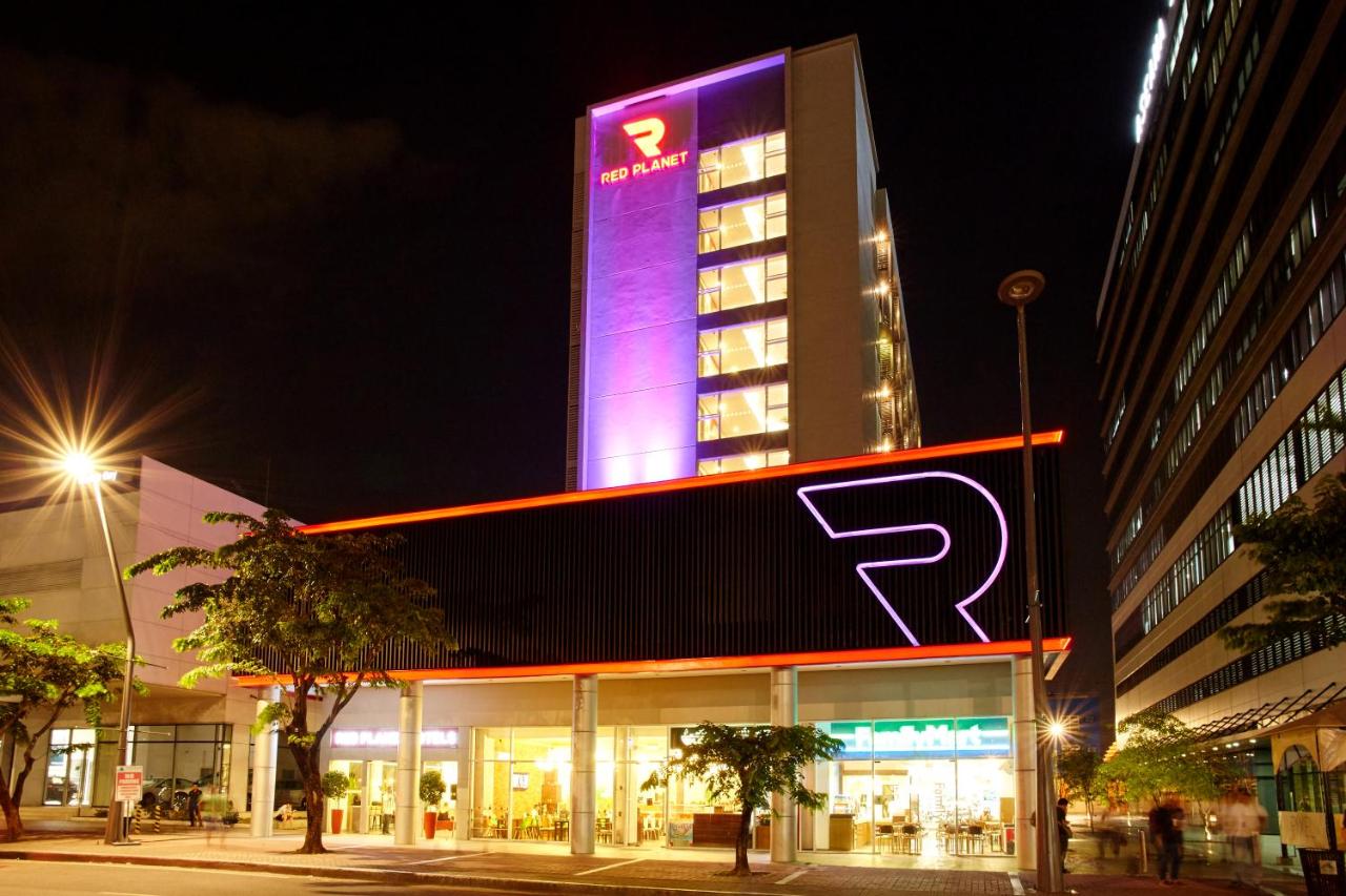 Red Planet Aseana City