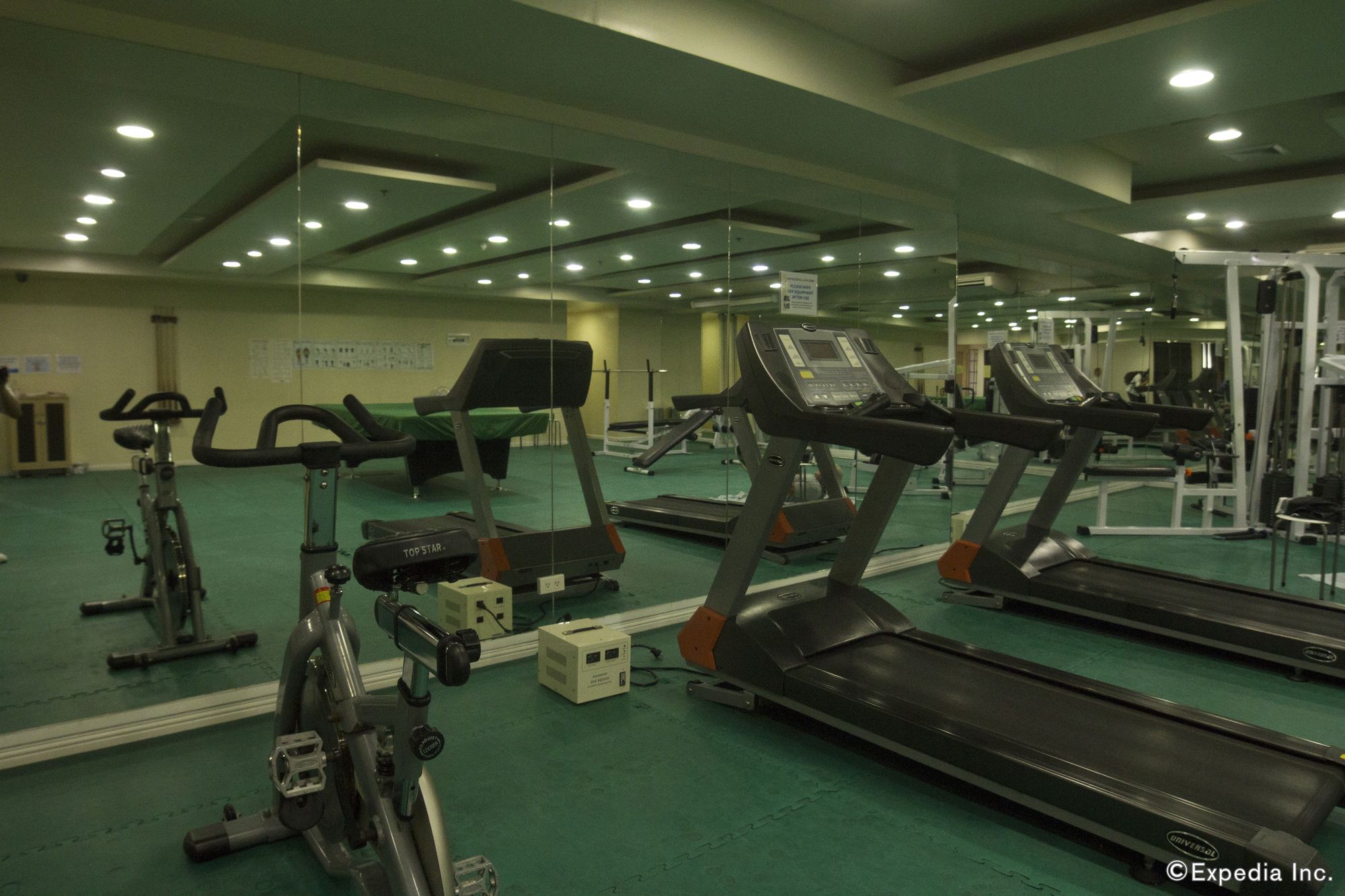 Regency Grand Suites