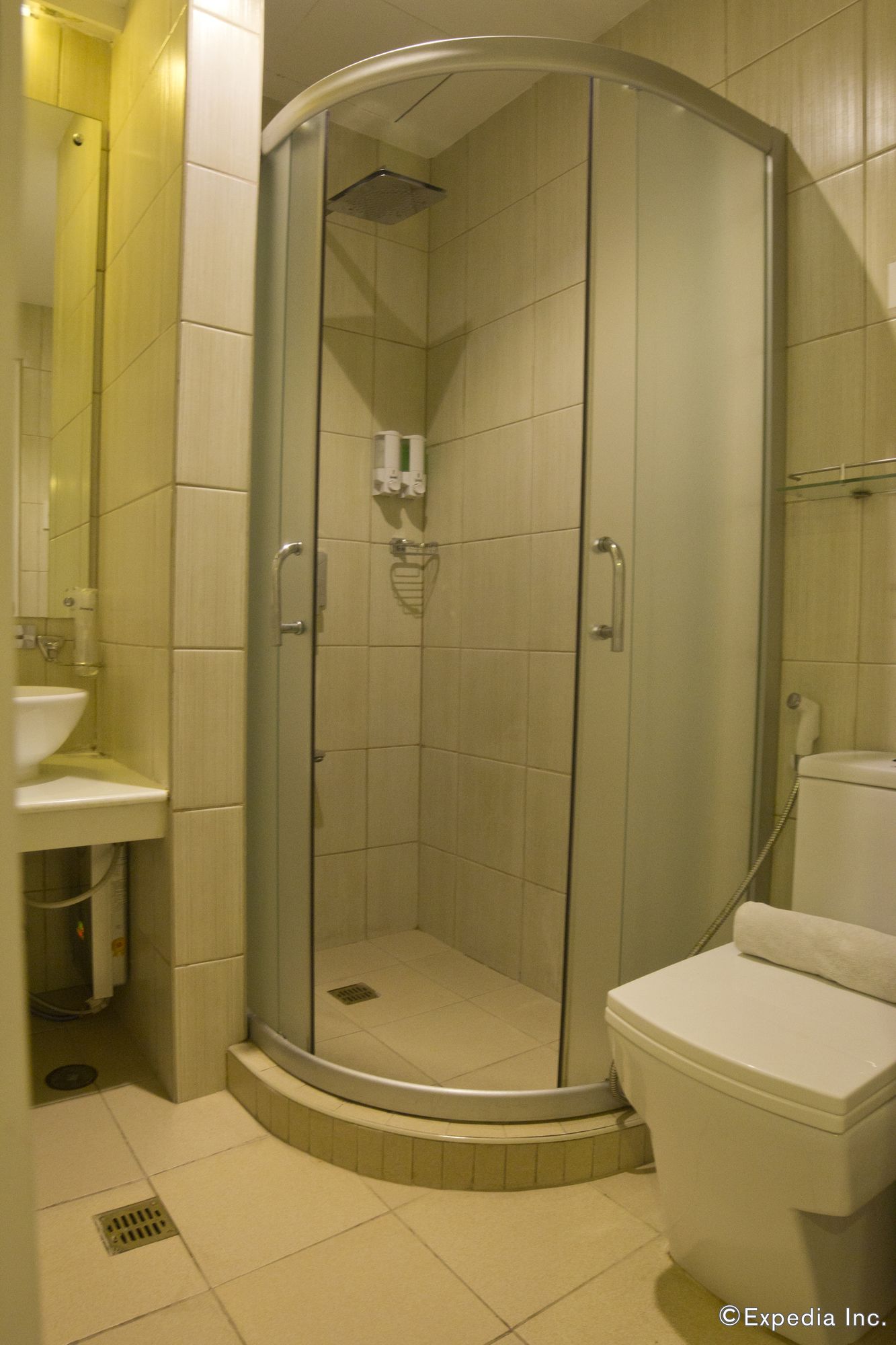 Regency Grand Suites