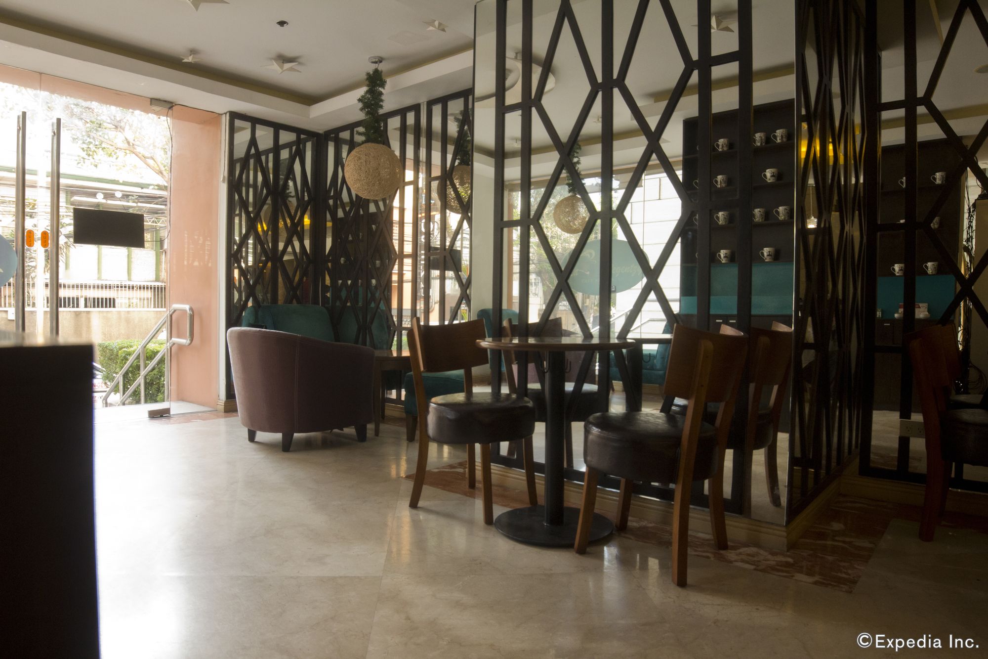 Regency Grand Suites