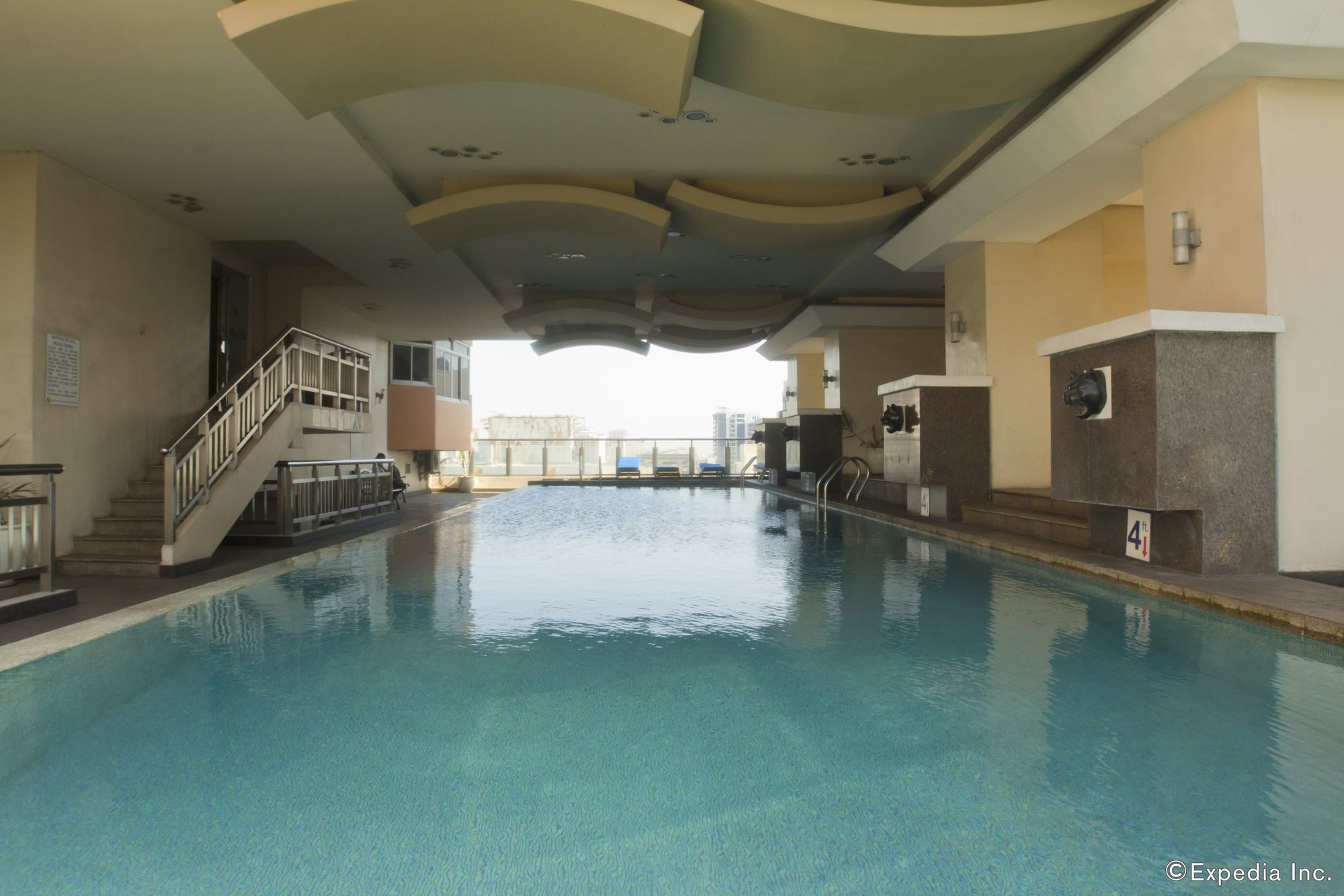 Regency Grand Suites