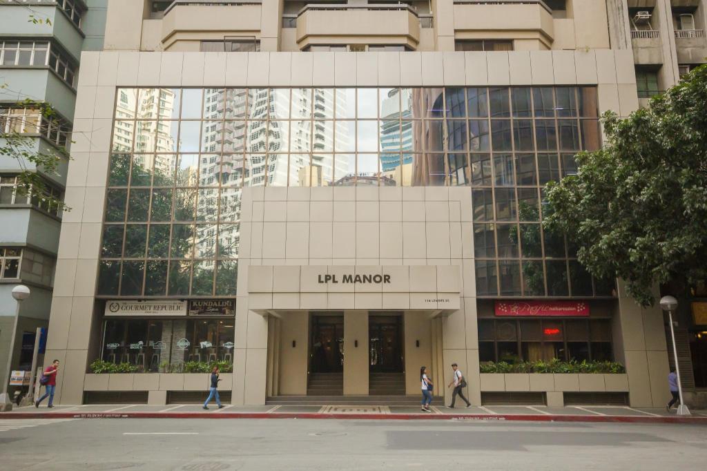 Salcedo Suites at LPL Manor