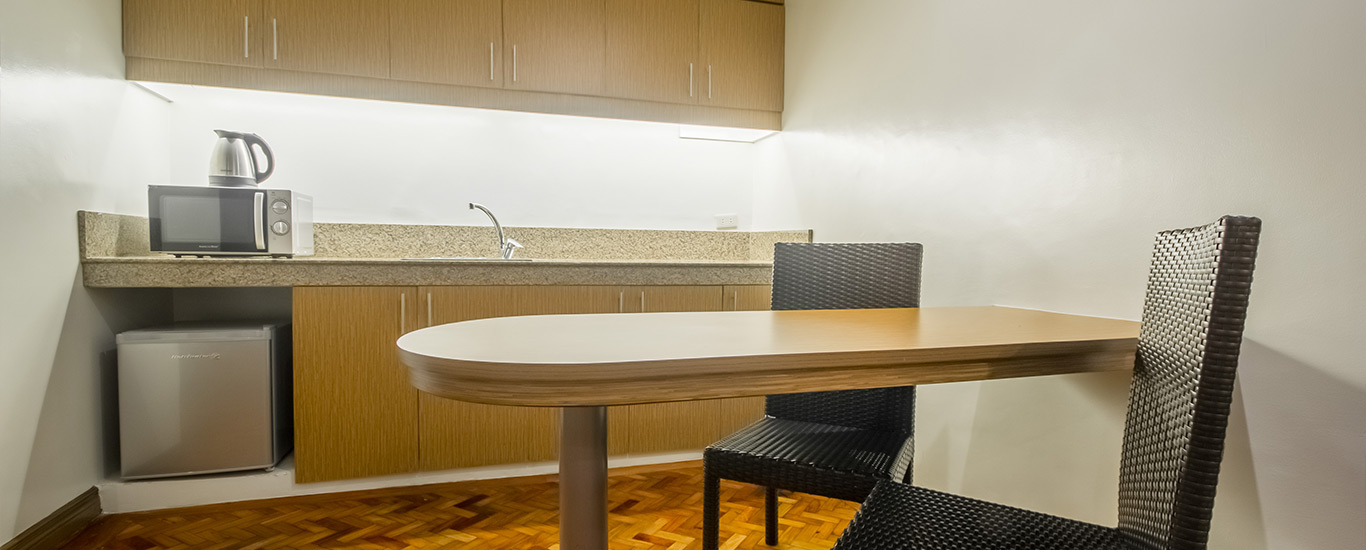 Salcedo Suites at LPL Manor