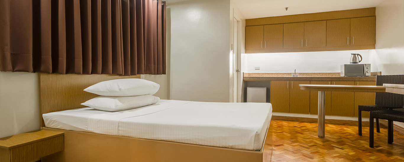 Salcedo Suites at LPL Manor
