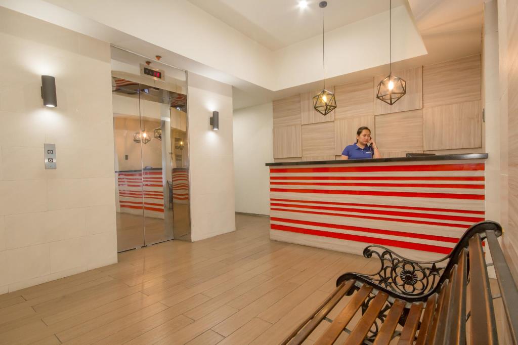 Salcedo Suites at LPL Manor