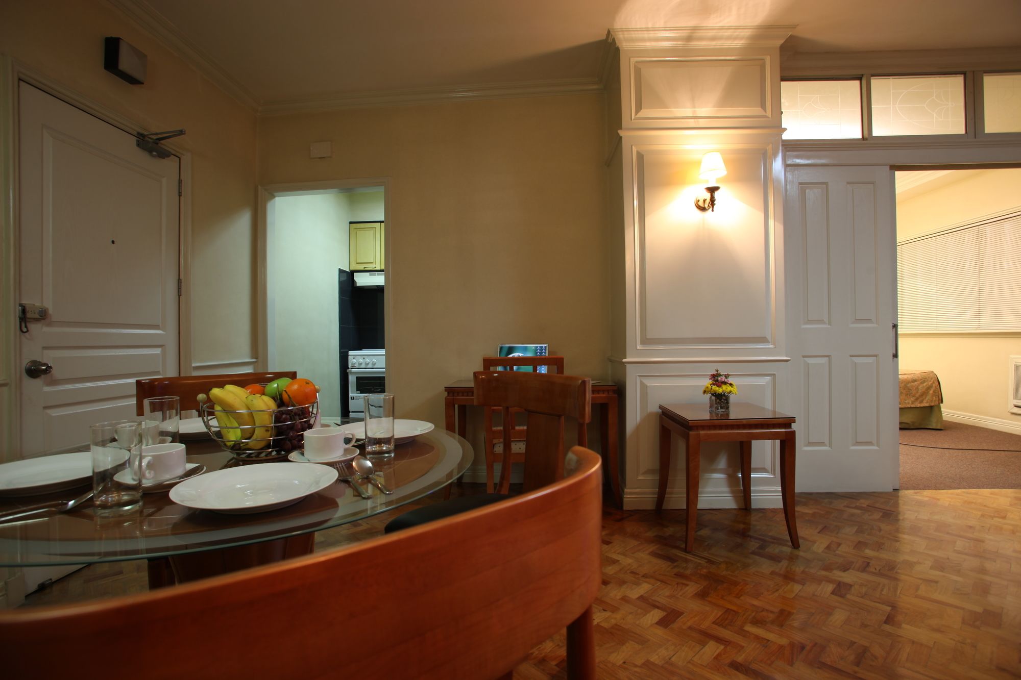 Sunny Bay Suites
