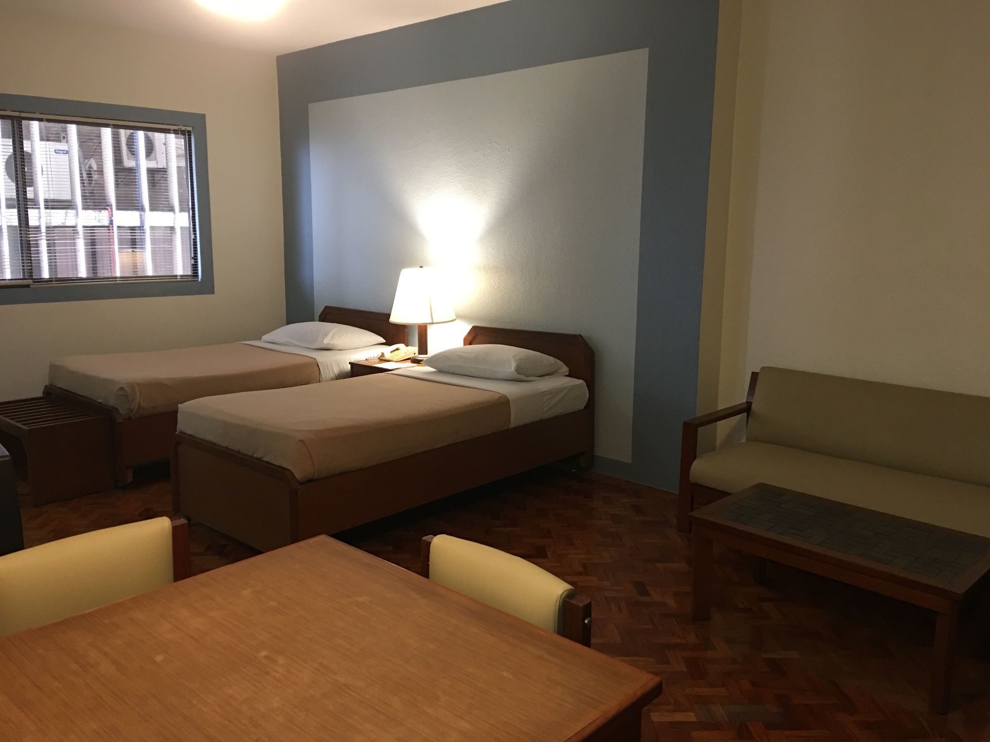 Sunny Bay Suites