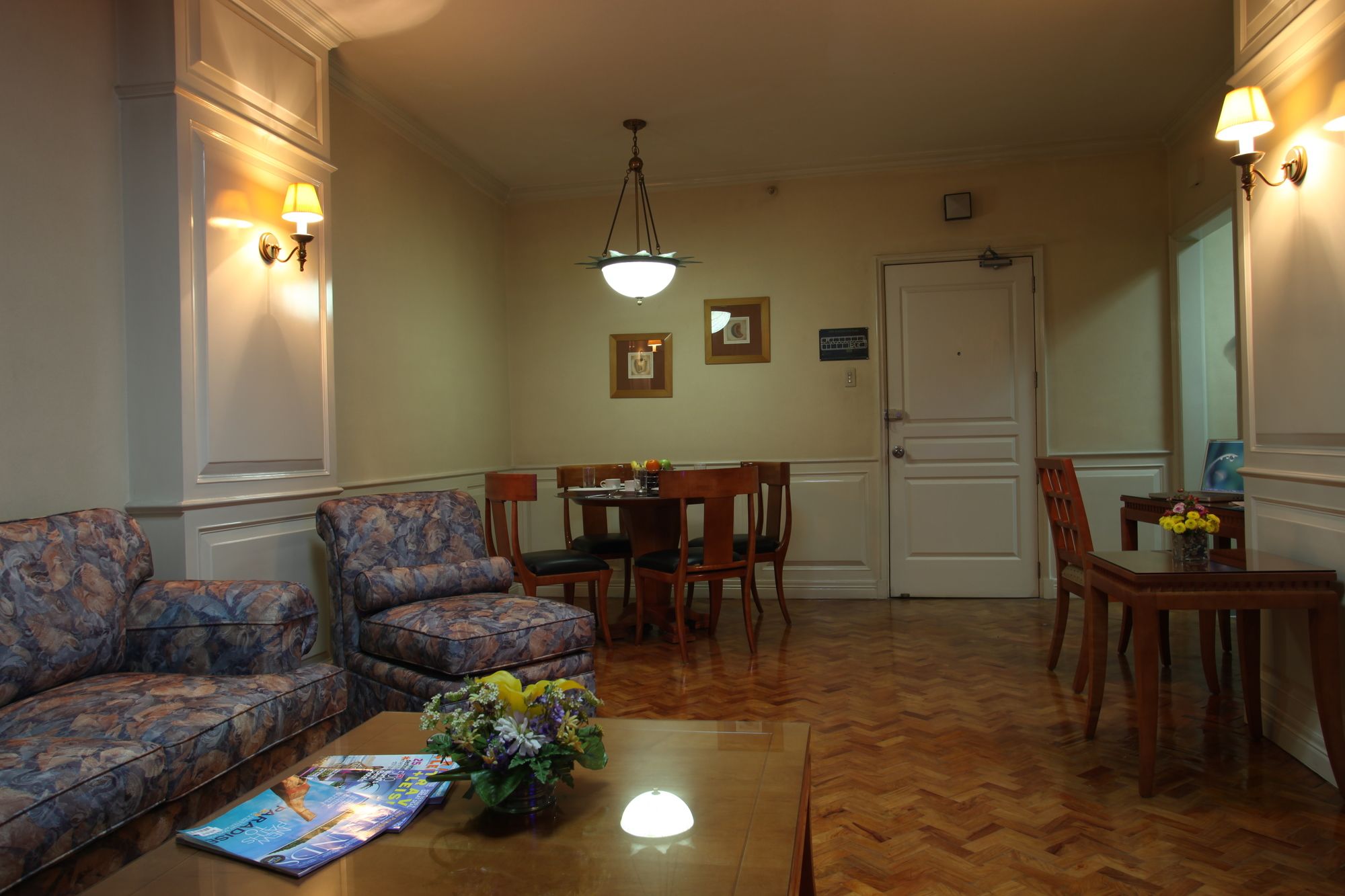 Sunny Bay Suites