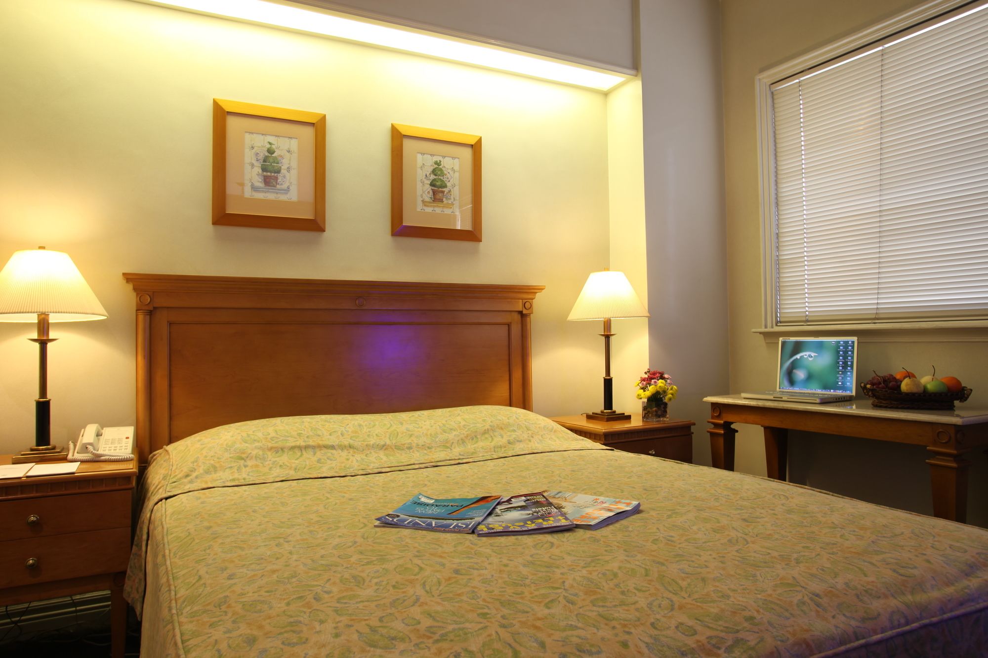 Sunny Bay Suites