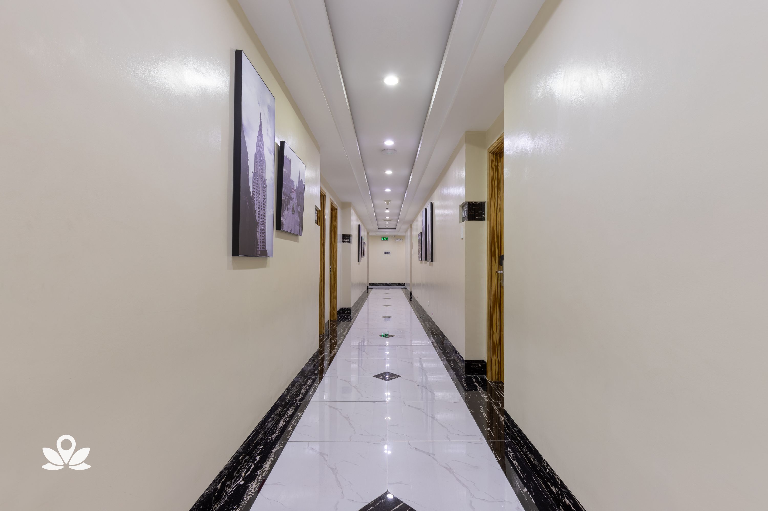 Sun Star Grand Hotel by ZEN Rooms