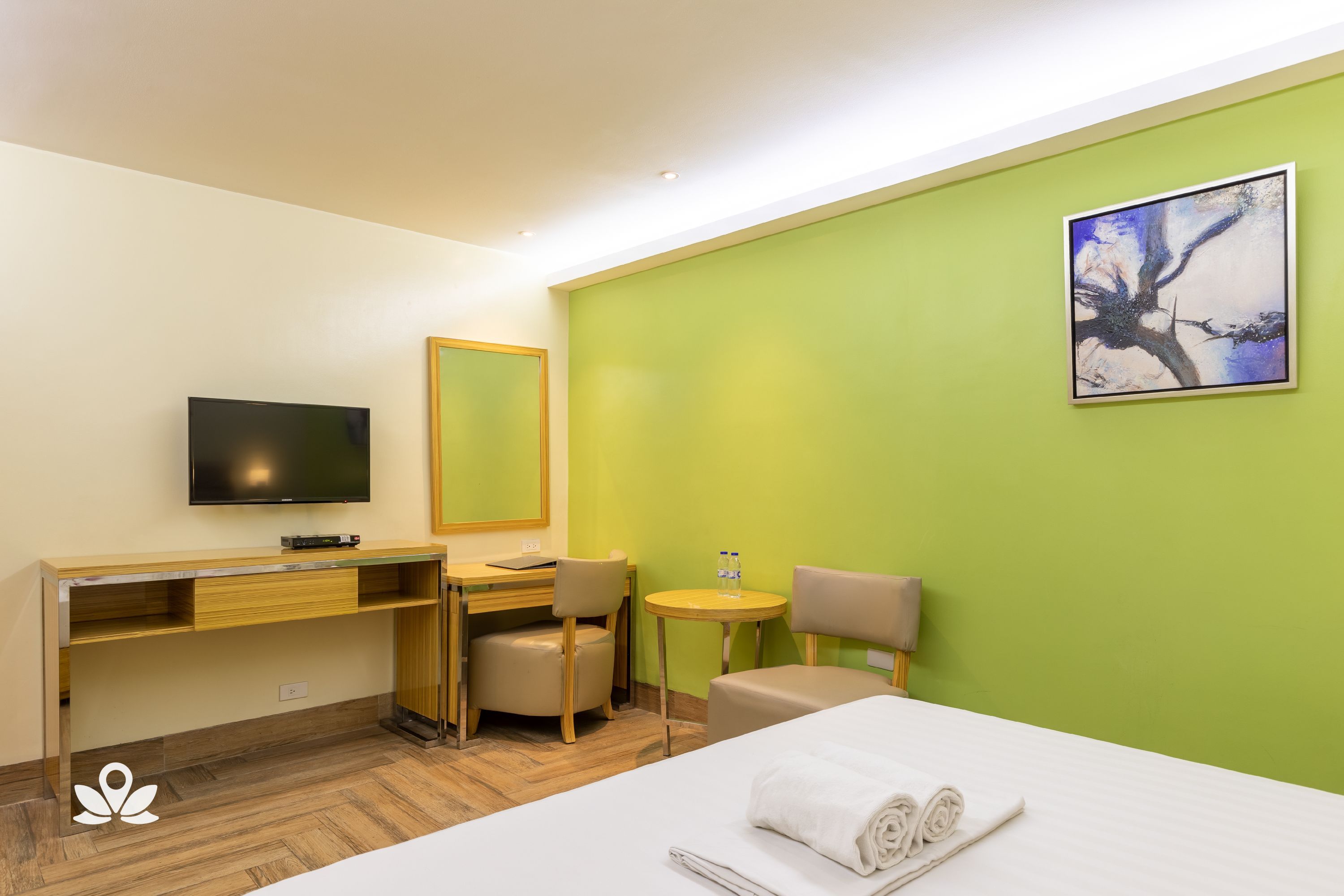 Sun Star Grand Hotel by ZEN Rooms