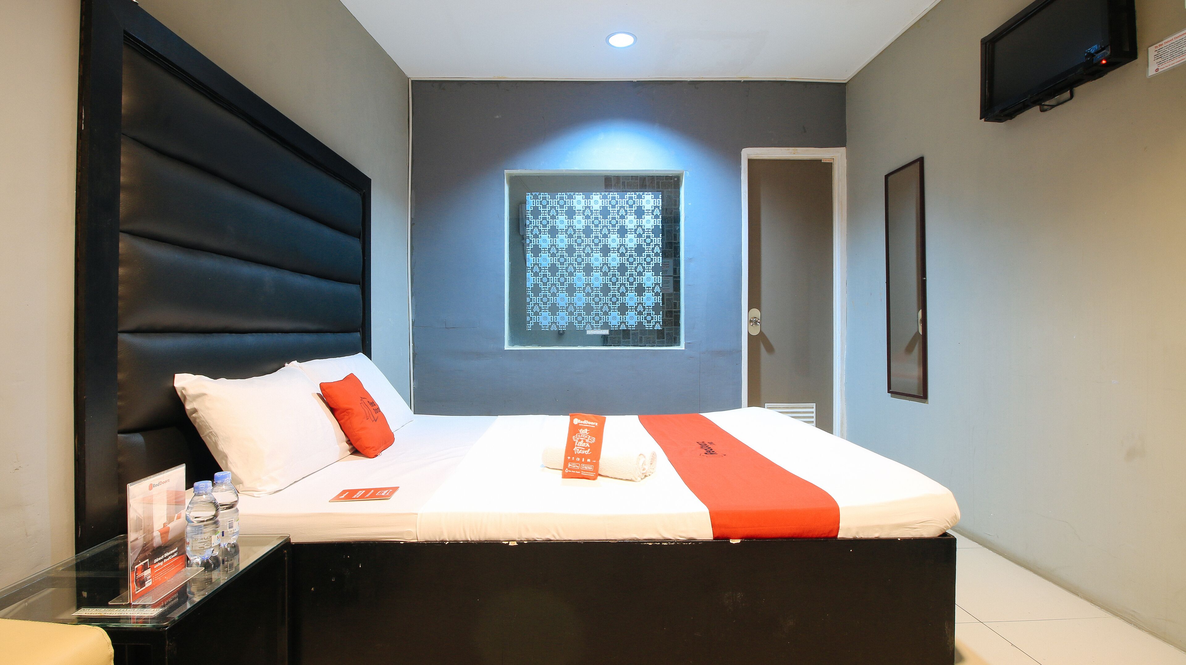 Sweet Hotel by RedDoorz