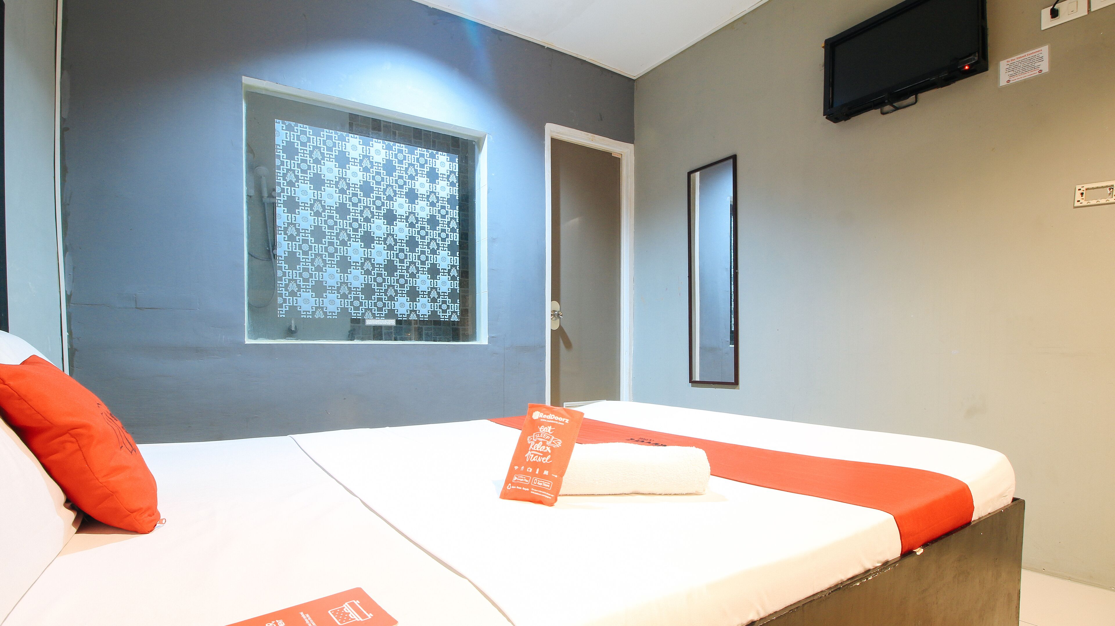 Sweet Hotel by RedDoorz