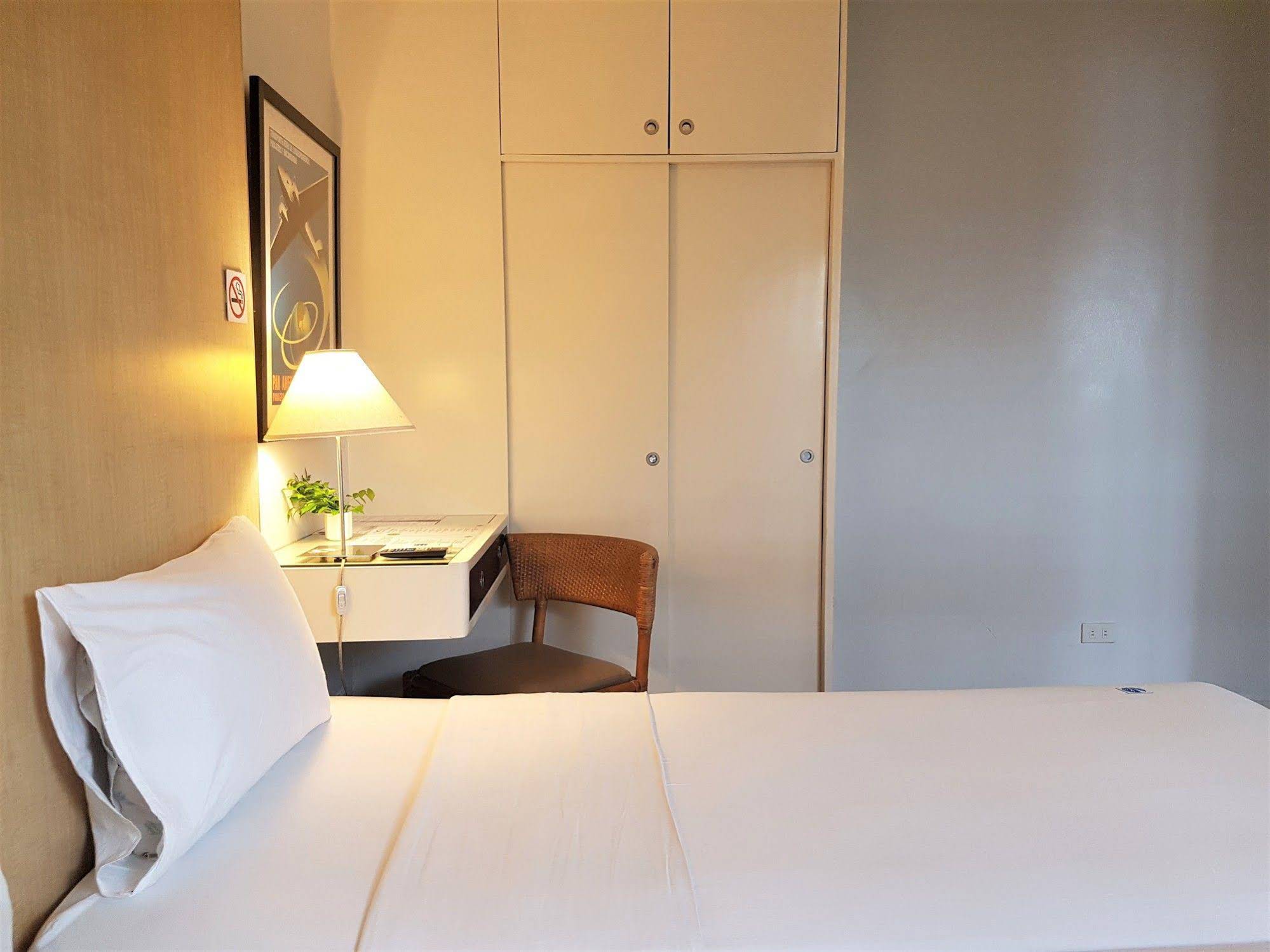 The Clipper Hotel