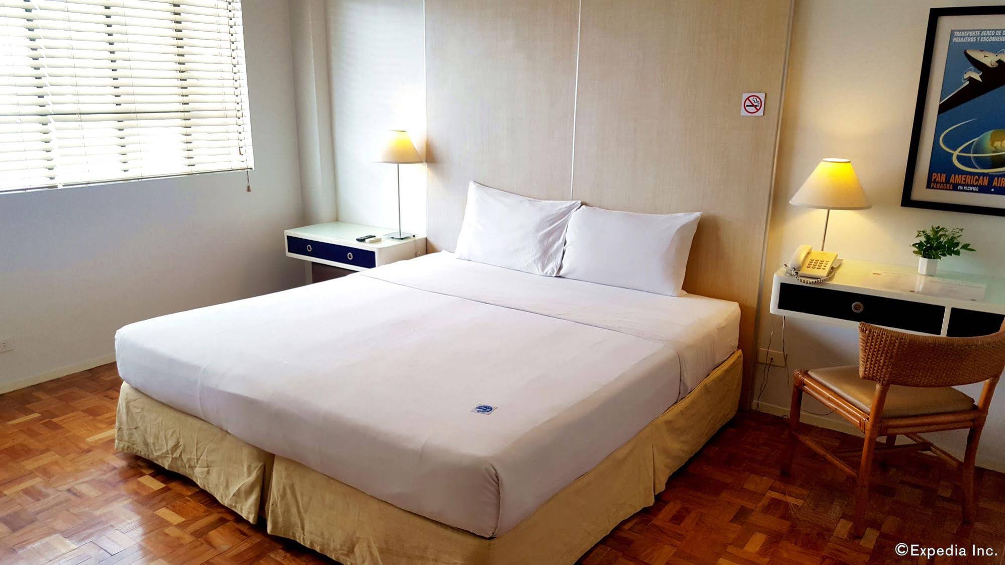 The Clipper Hotel