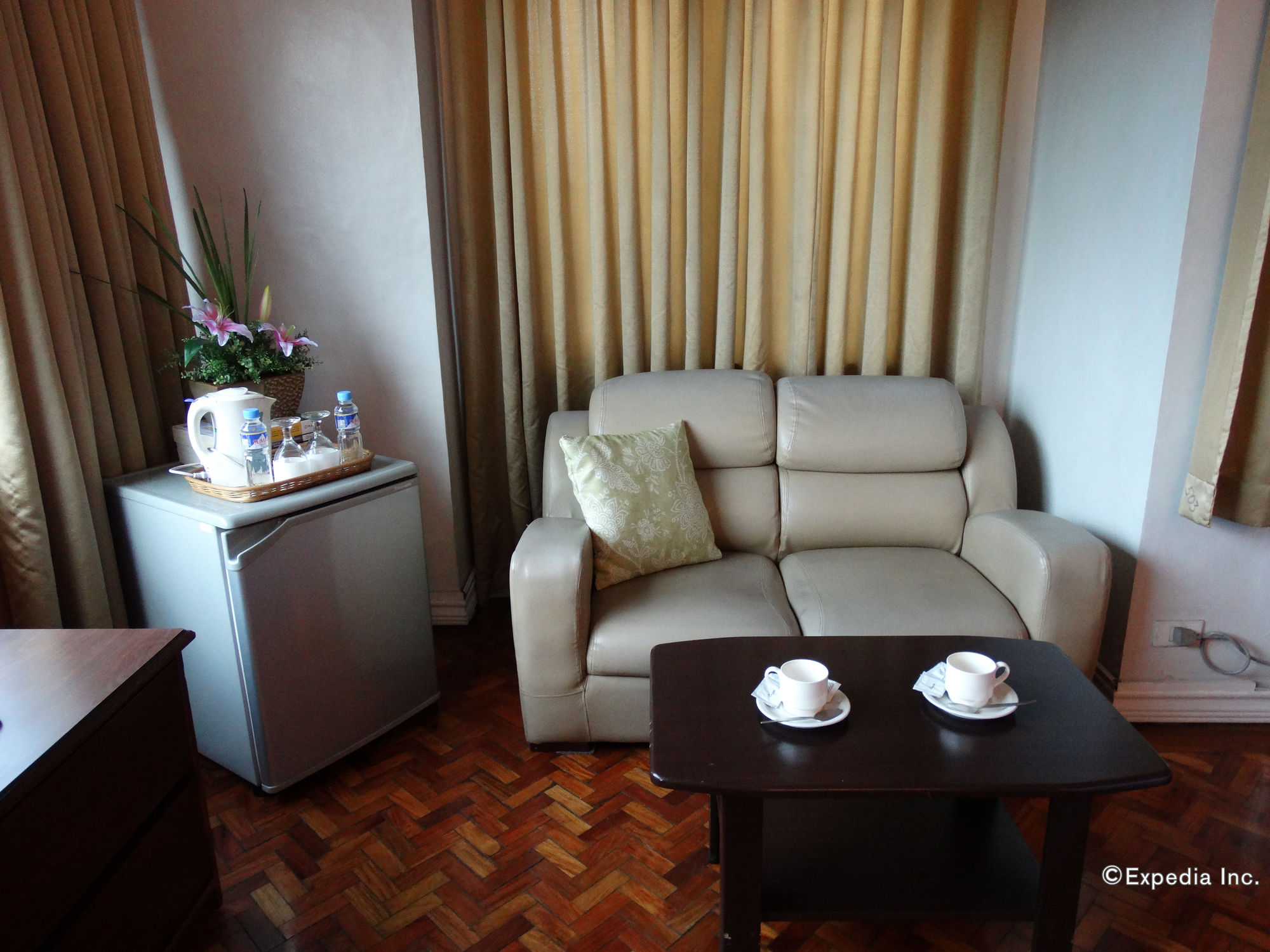 The Corporate Inn Hotel