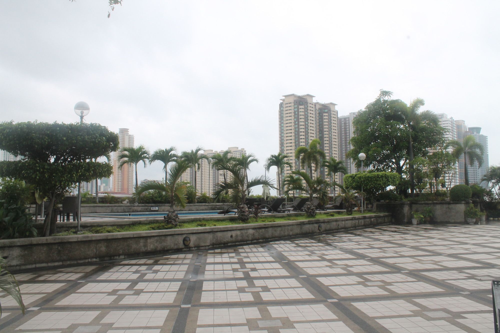 The Pearl Manila