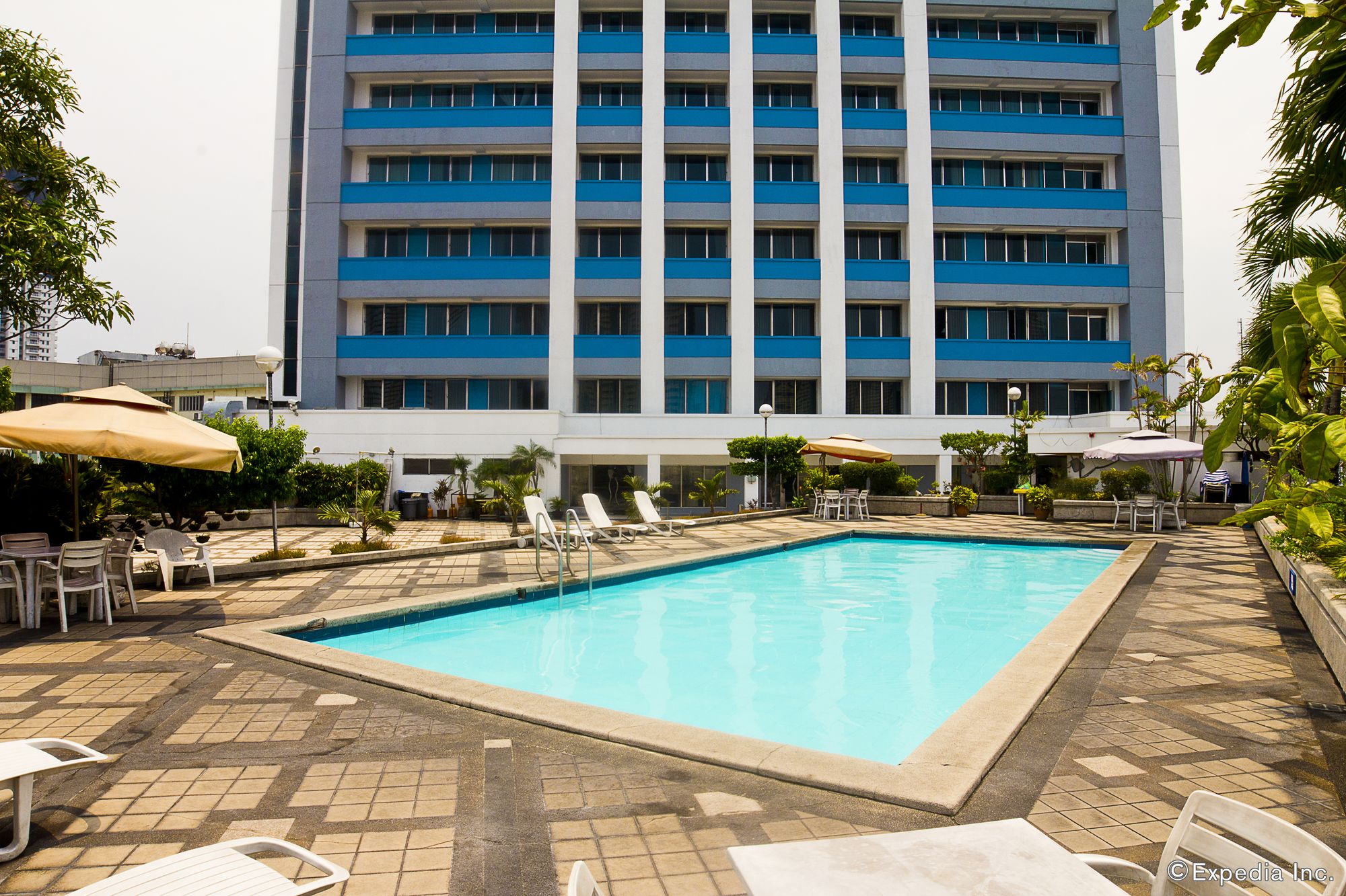 The Pearl Manila