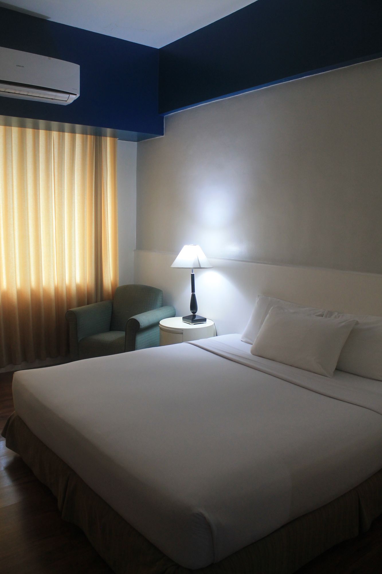 The Pearl Manila