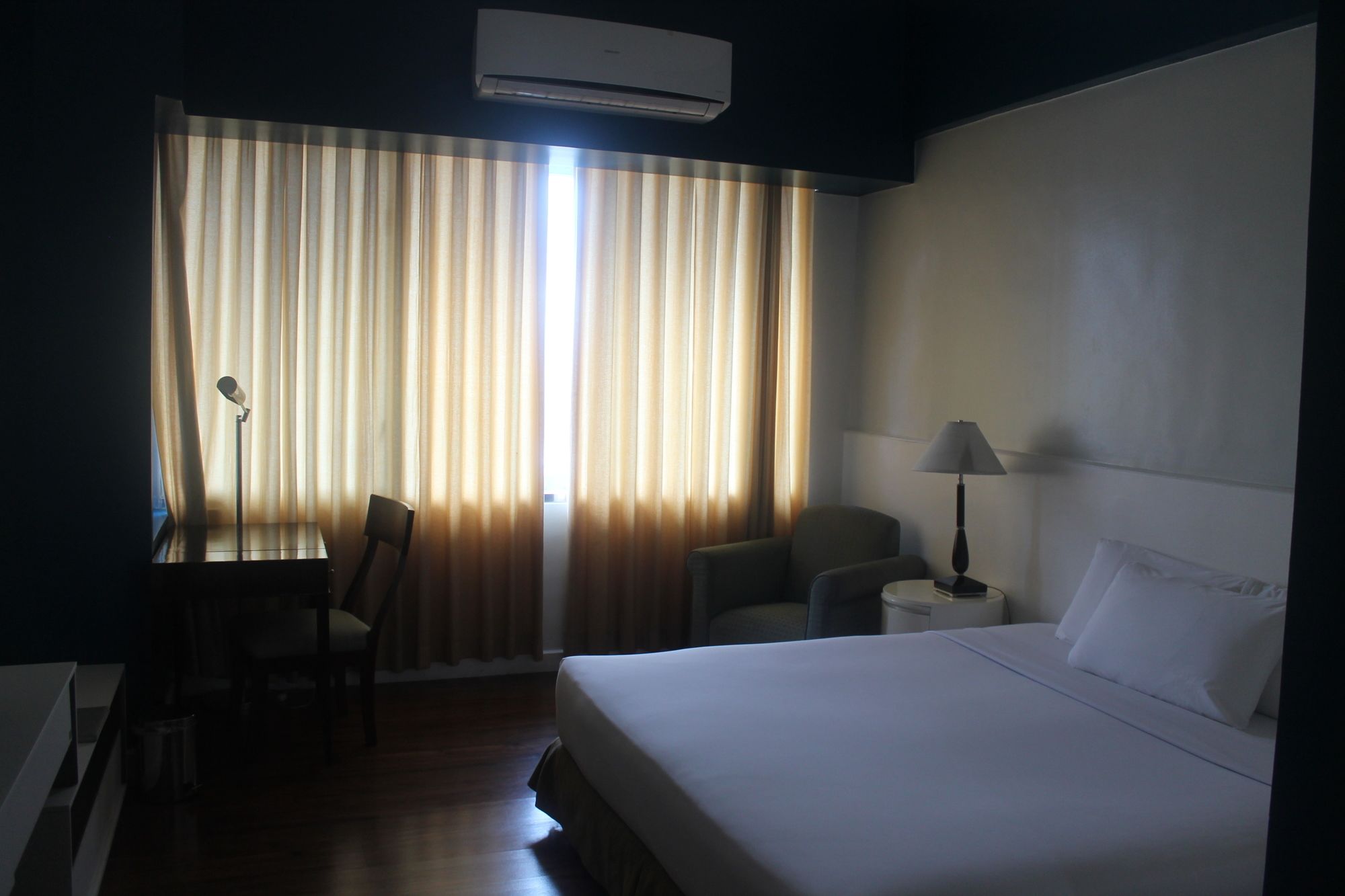 The Pearl Manila