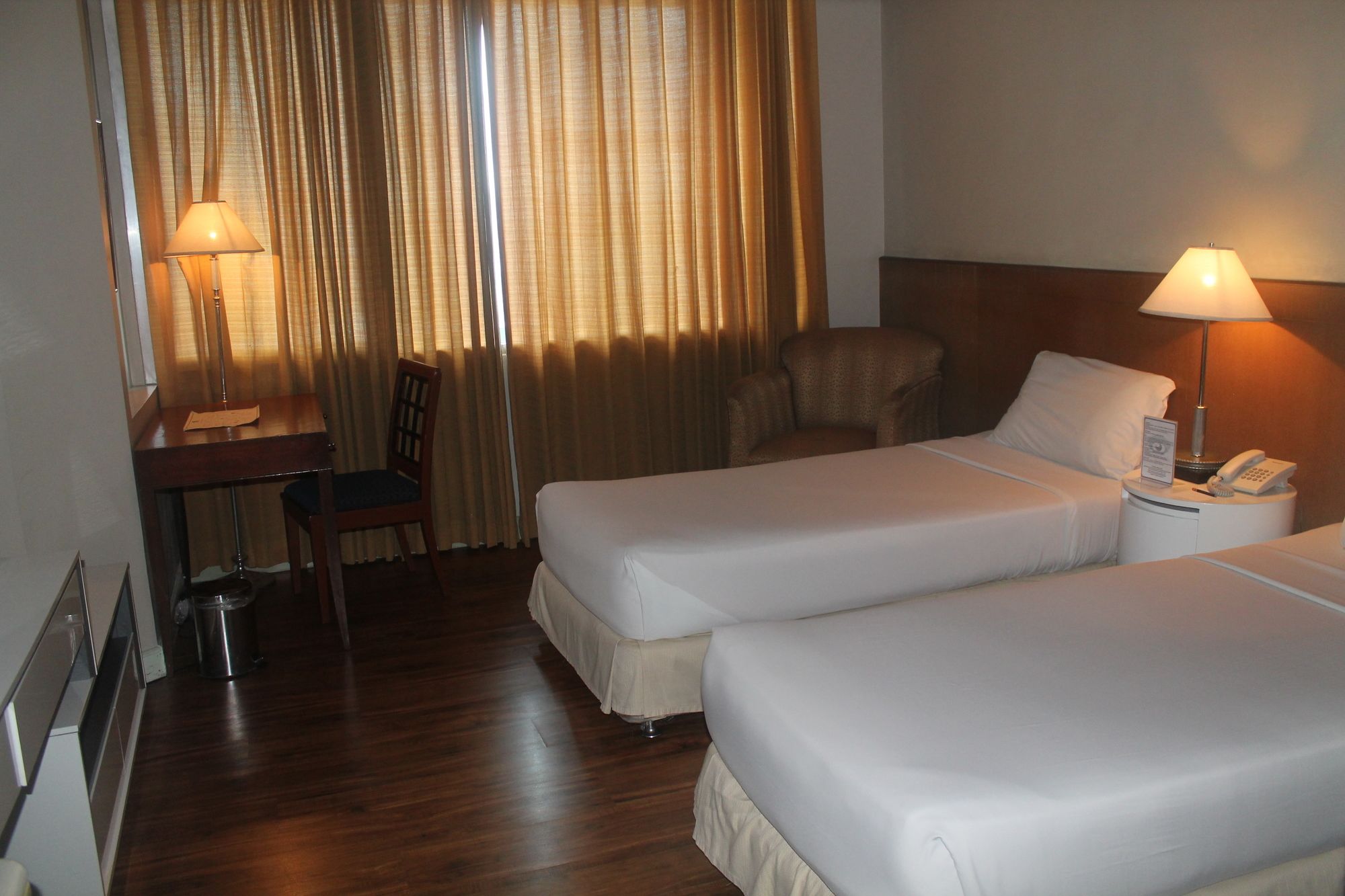 The Pearl Manila