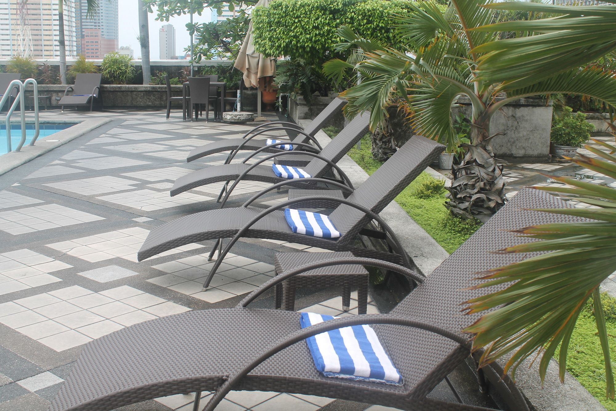 The Pearl Manila