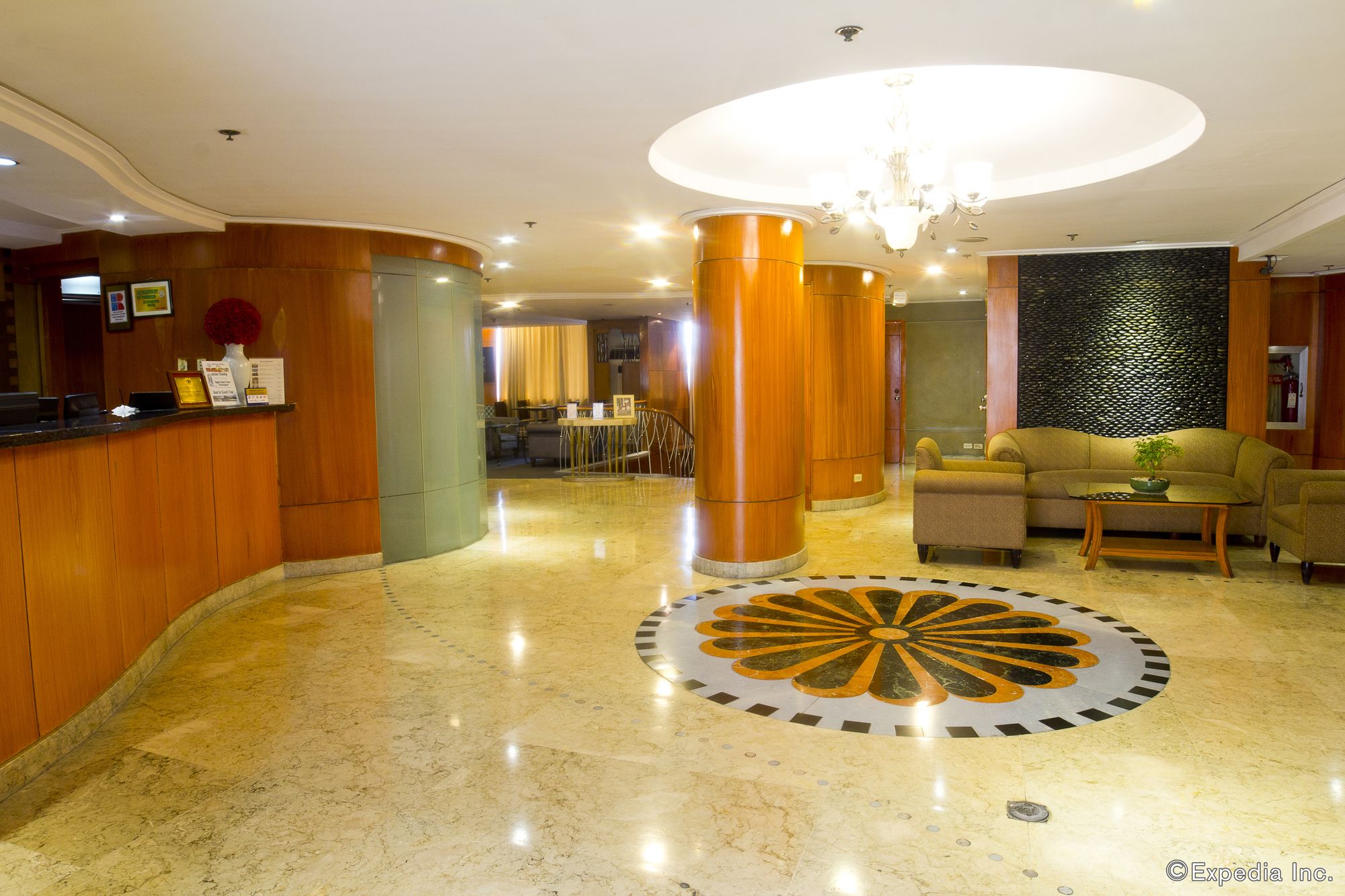 The Pearl Manila
