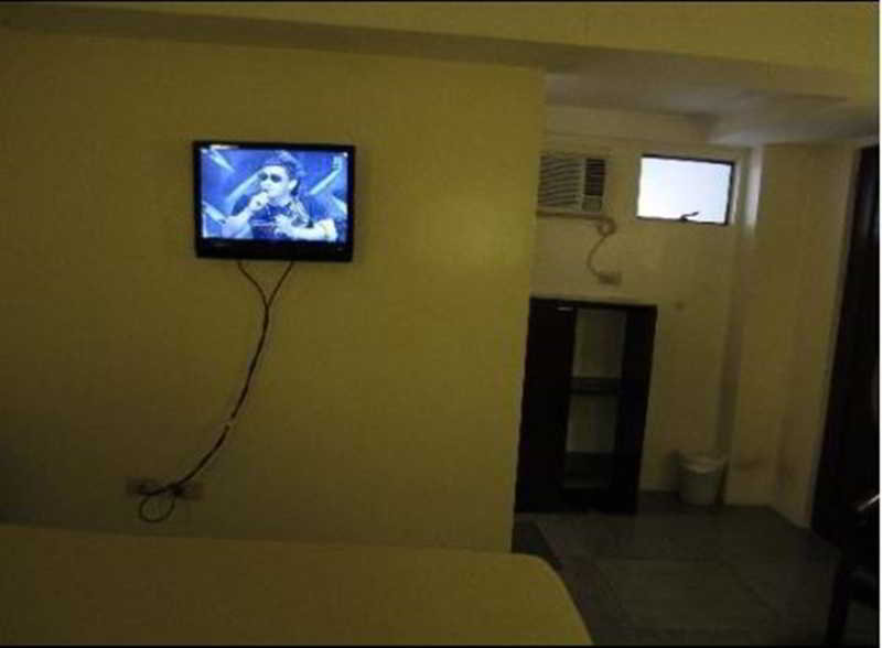 Toilena Room and Board