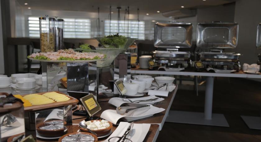 TRYP by Wyndham Mall of Asia Manila