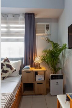 Urban Deca Tower Edsa