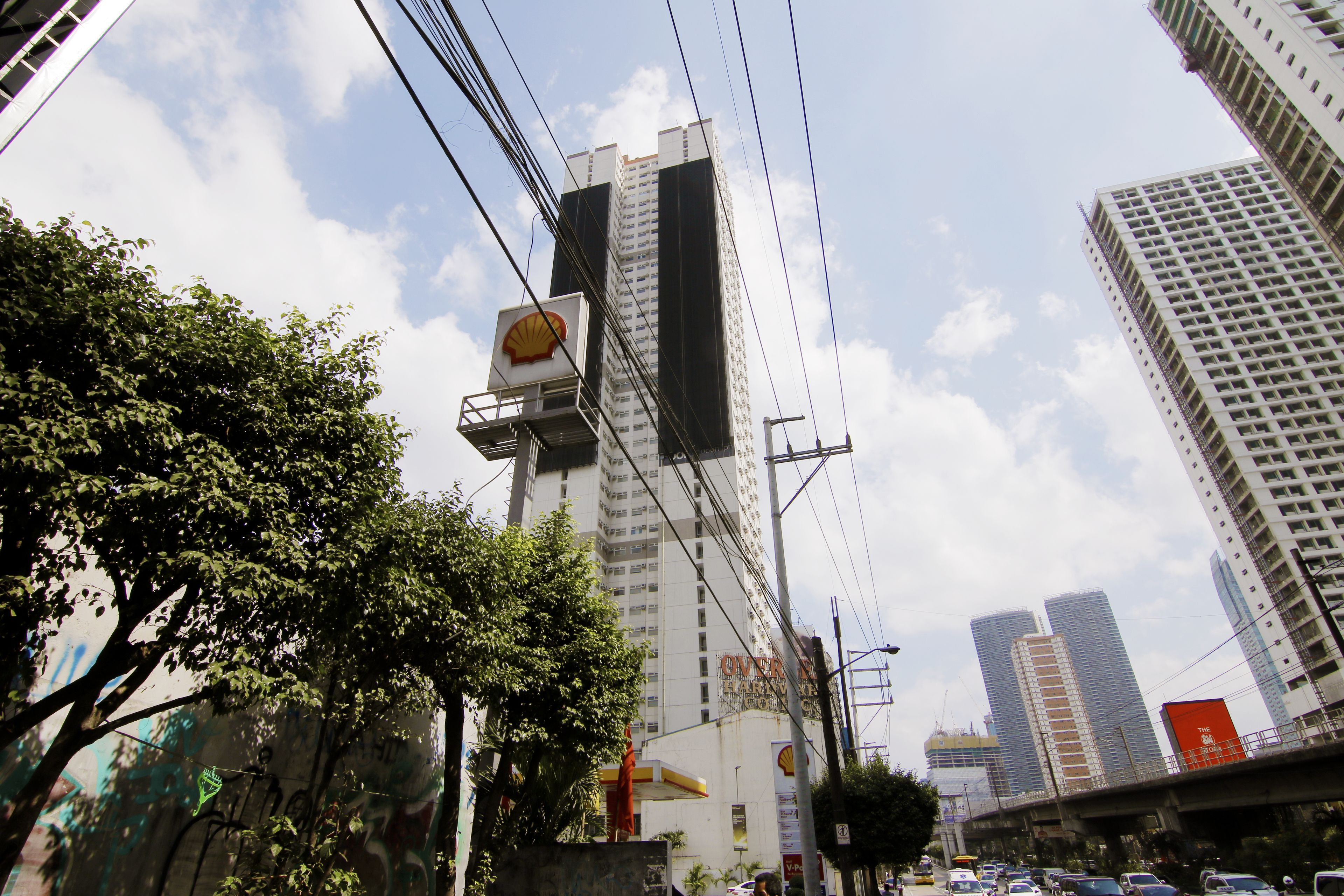 Urban Deca Tower Edsa