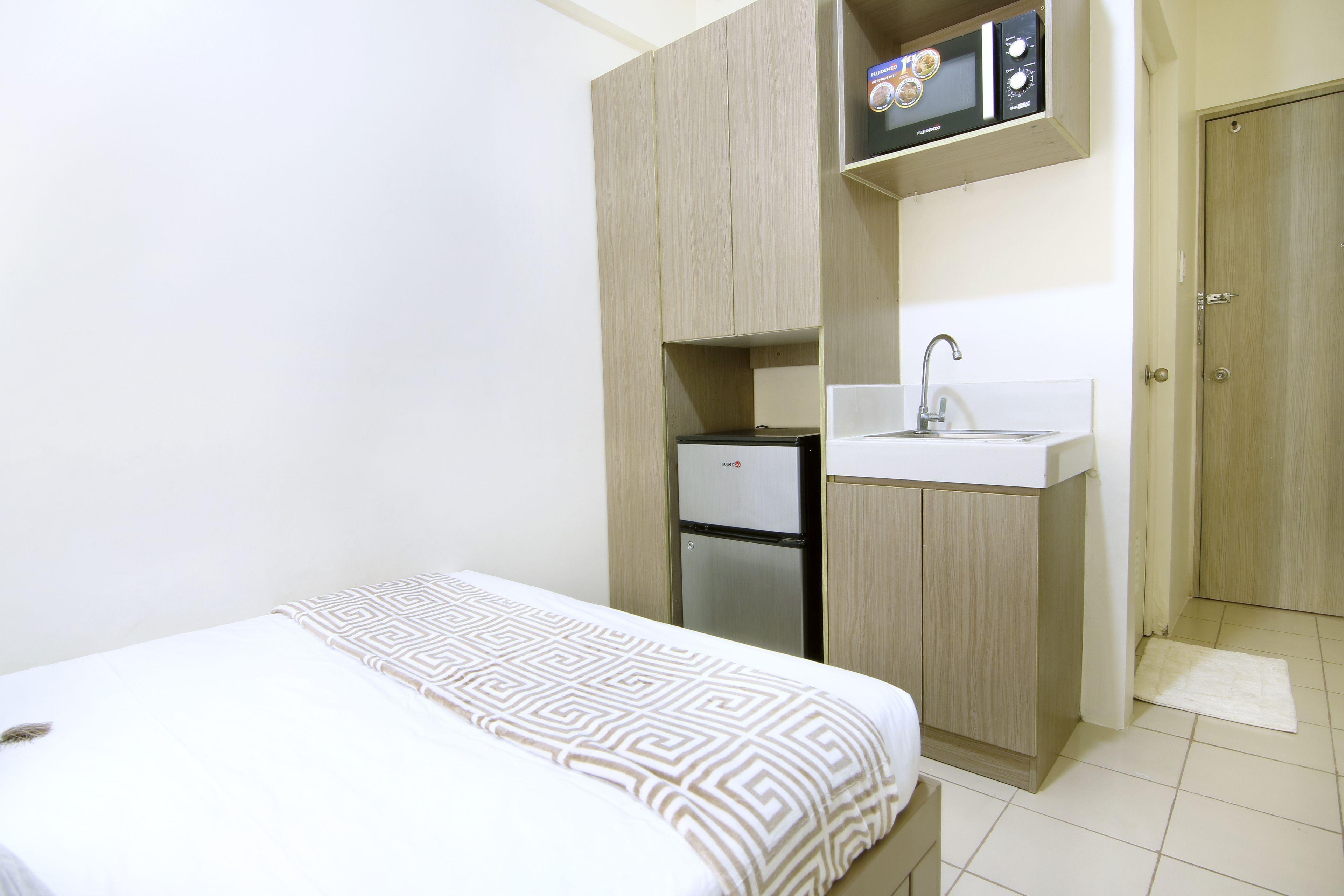Urban Deca Tower Edsa