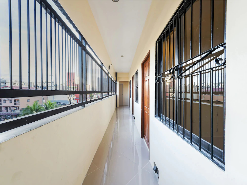V-Cat Apartelle by OYO Rooms