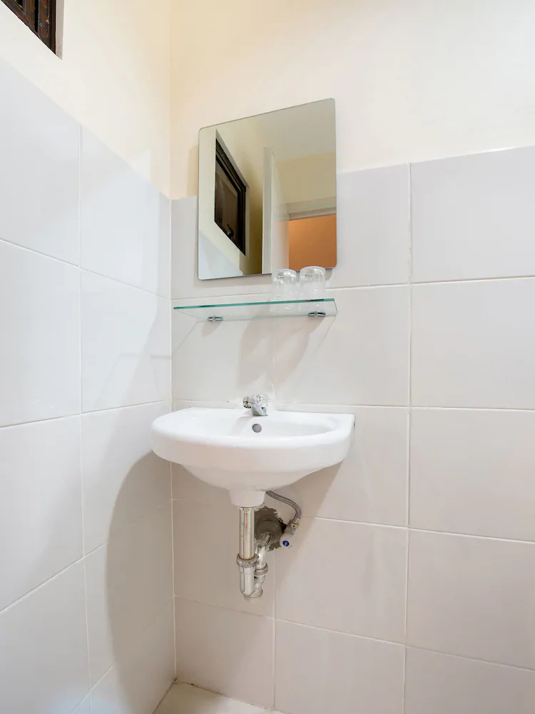 V-Cat Apartelle by OYO Rooms