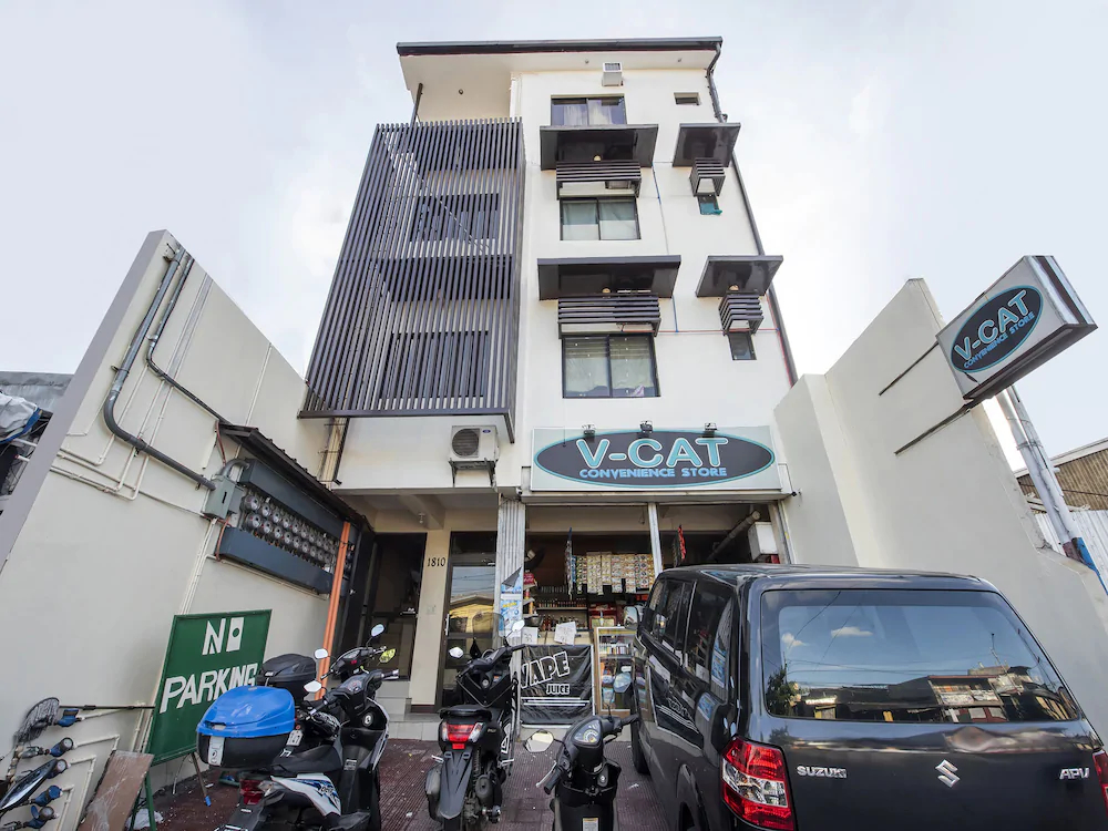 V-Cat Apartelle by OYO Rooms