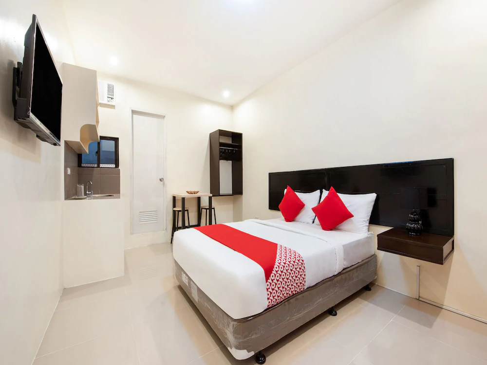 V-Cat Apartelle by OYO Rooms