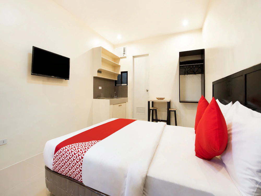 V-Cat Apartelle by OYO Rooms