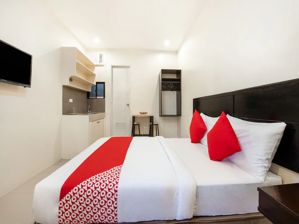 V-Cat Apartelle by OYO Rooms