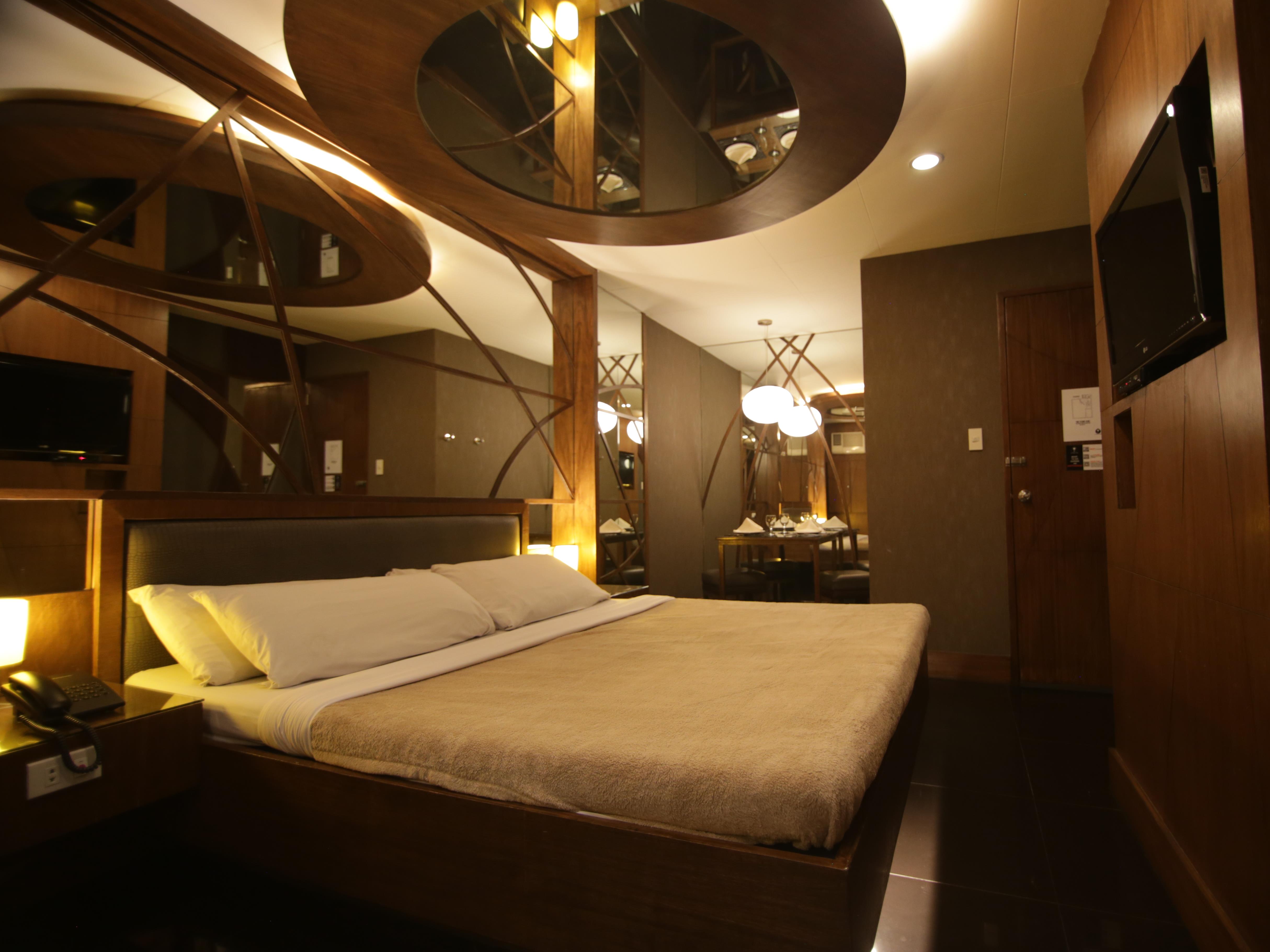 Victoria Court North Edsa