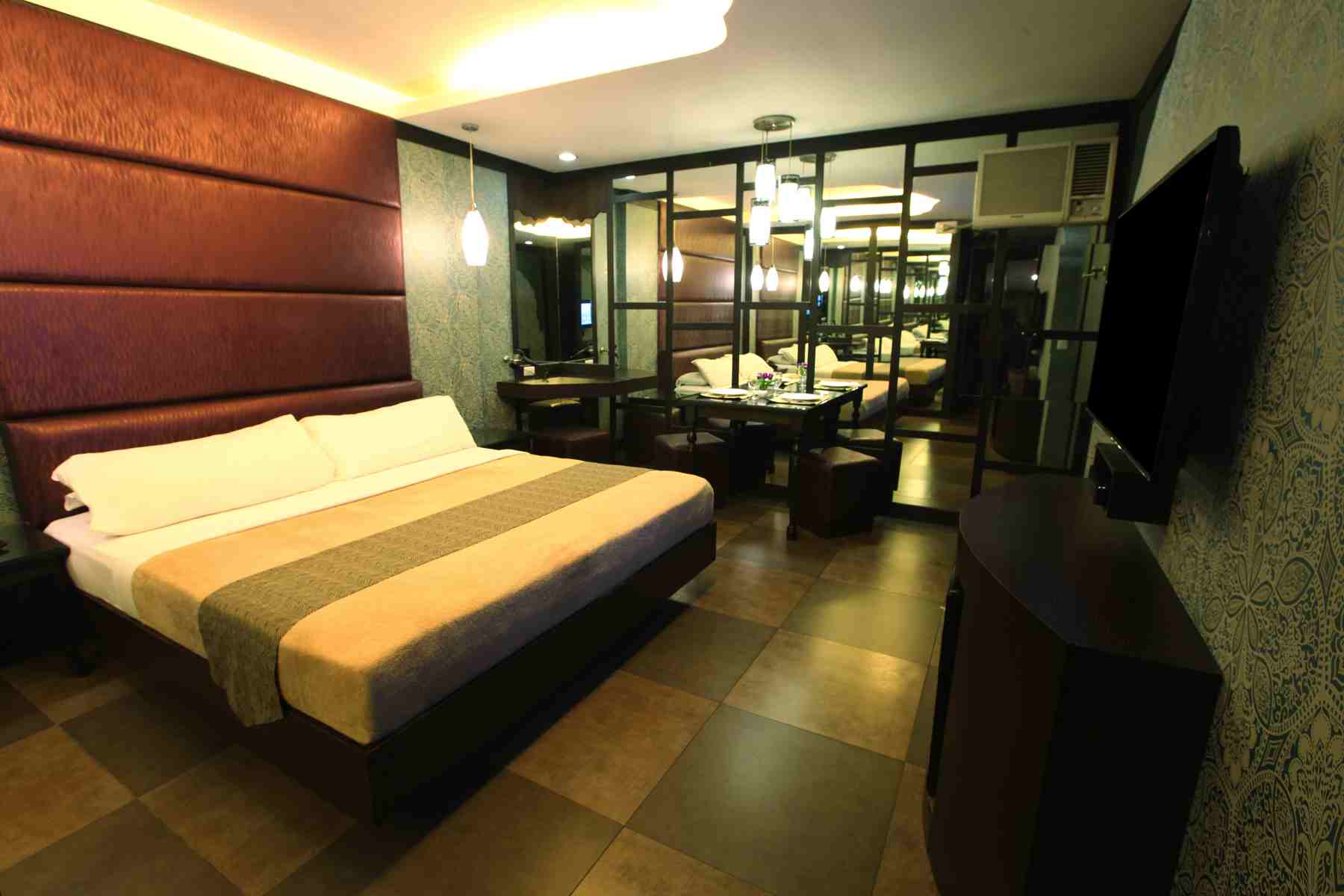 Victoria Court North Edsa