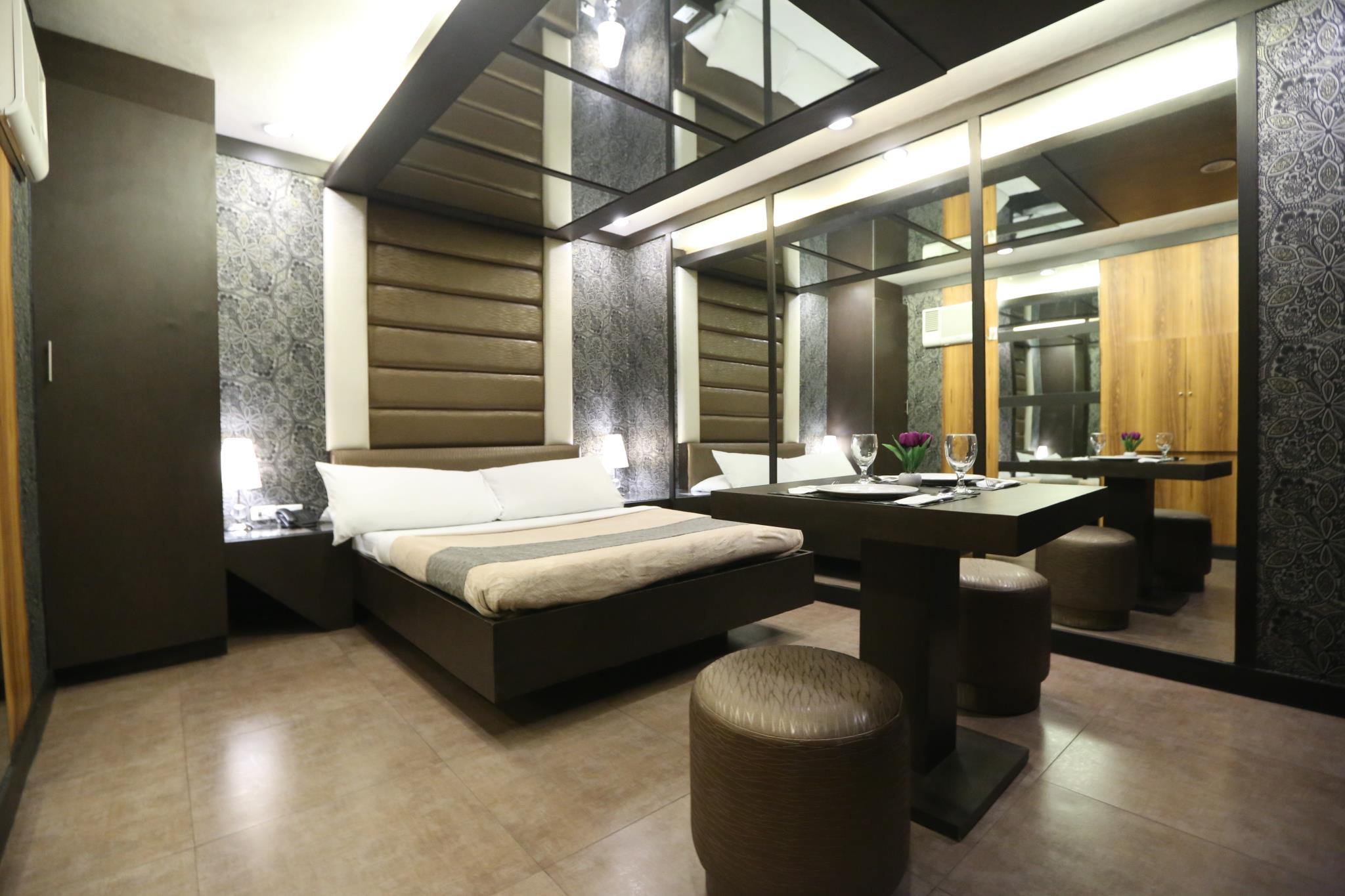 Victoria Court North Edsa