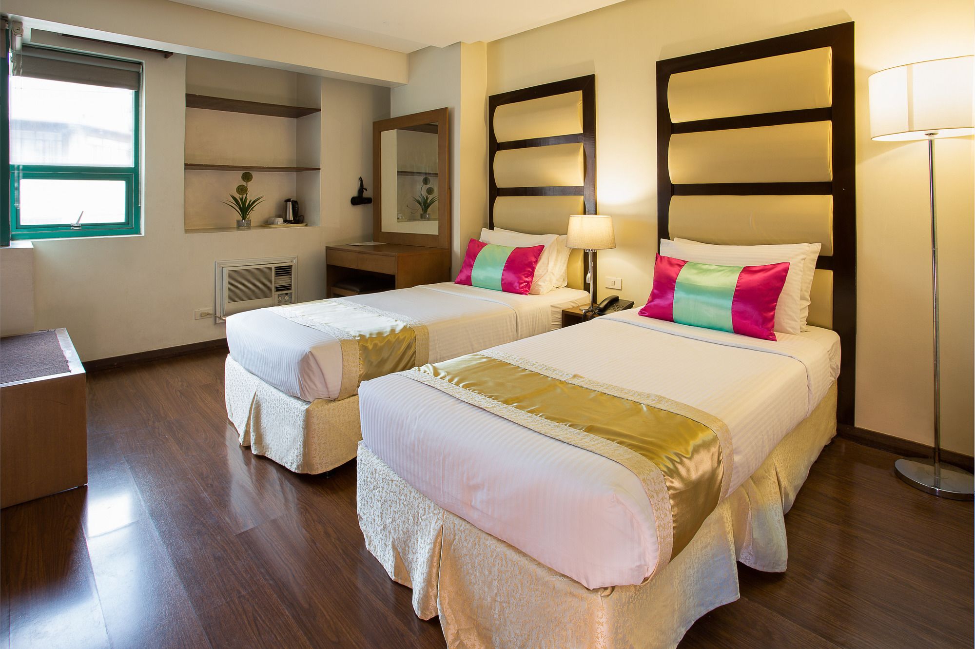 Vieve Hotel