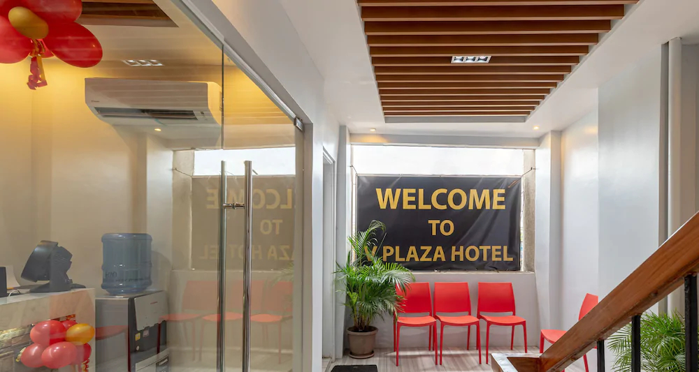 V Plaza Manila by ZEN Rooms